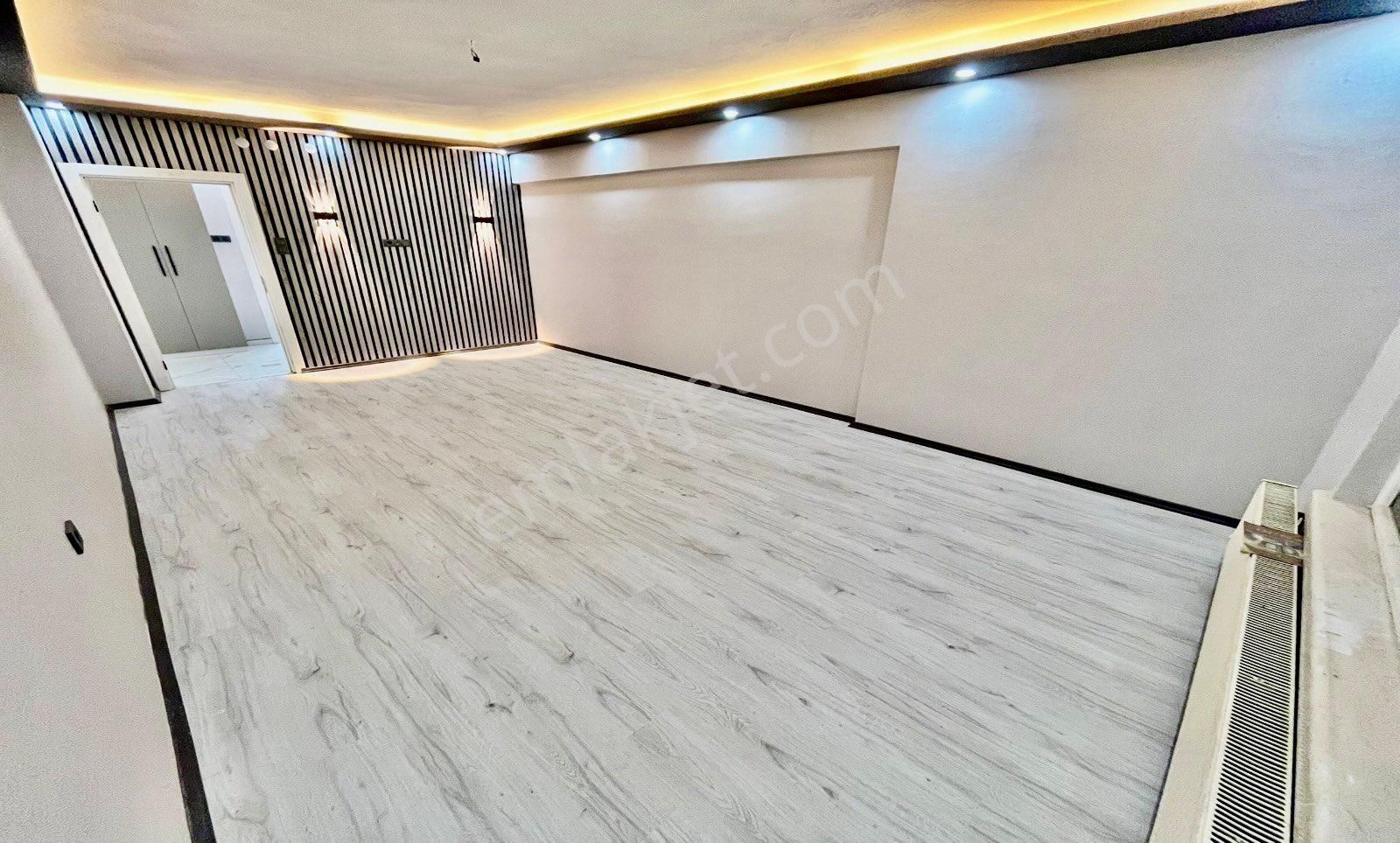 Bademlik Cadde Dibi 3+1 Ultra Lux Yapı'lı 1. Katta Ön Cephe Acil - Görsel 23