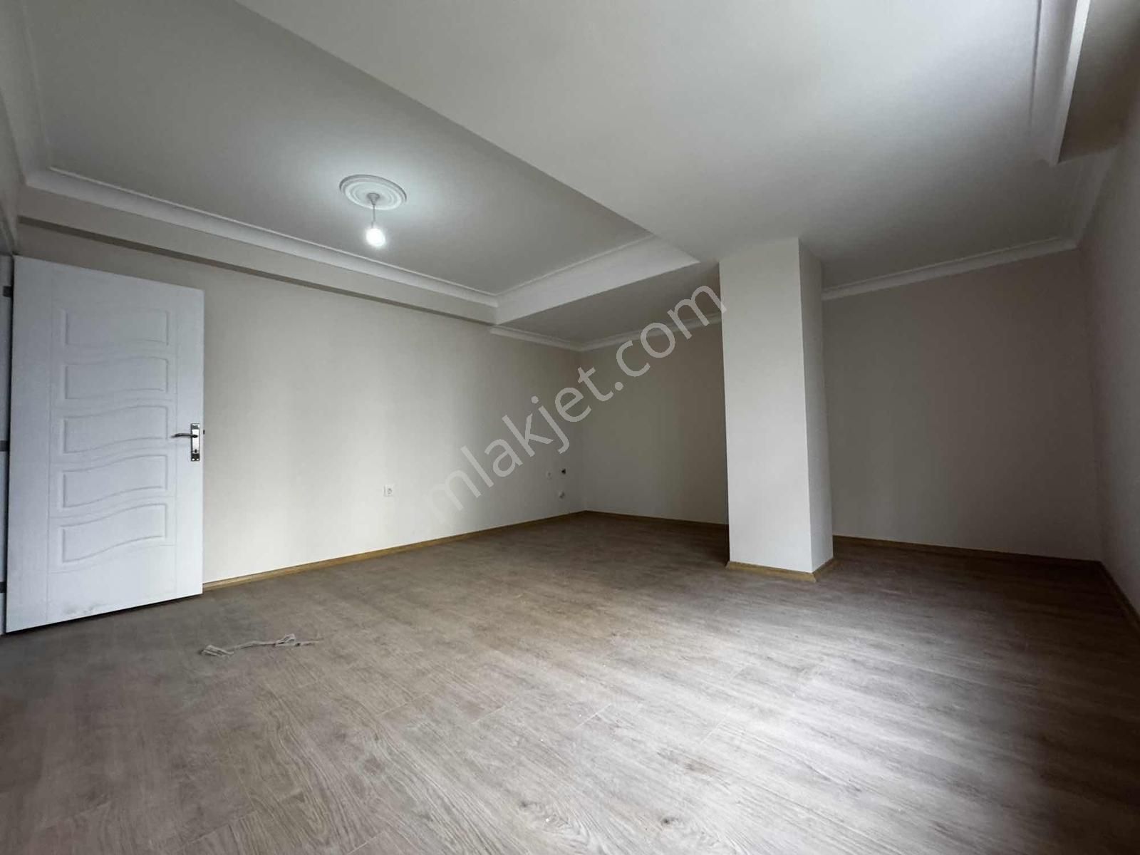 Merkezi Konum'da Sıfır Bina'da 2+1 95m2 Arakat Geniş Daire - Görsel 8