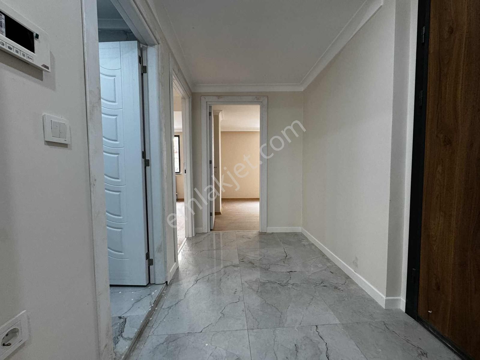 Merkezi Konum'da Sıfır Bina'da 2+1 95m2 Arakat Geniş Daire - Görsel 20