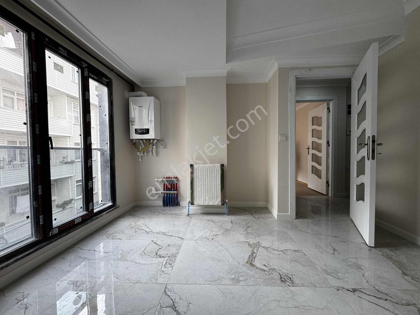 Merkezi Konum'da Sıfır Bina'da 2+1 95m2 Arakat Geniş Daire - Görsel 5