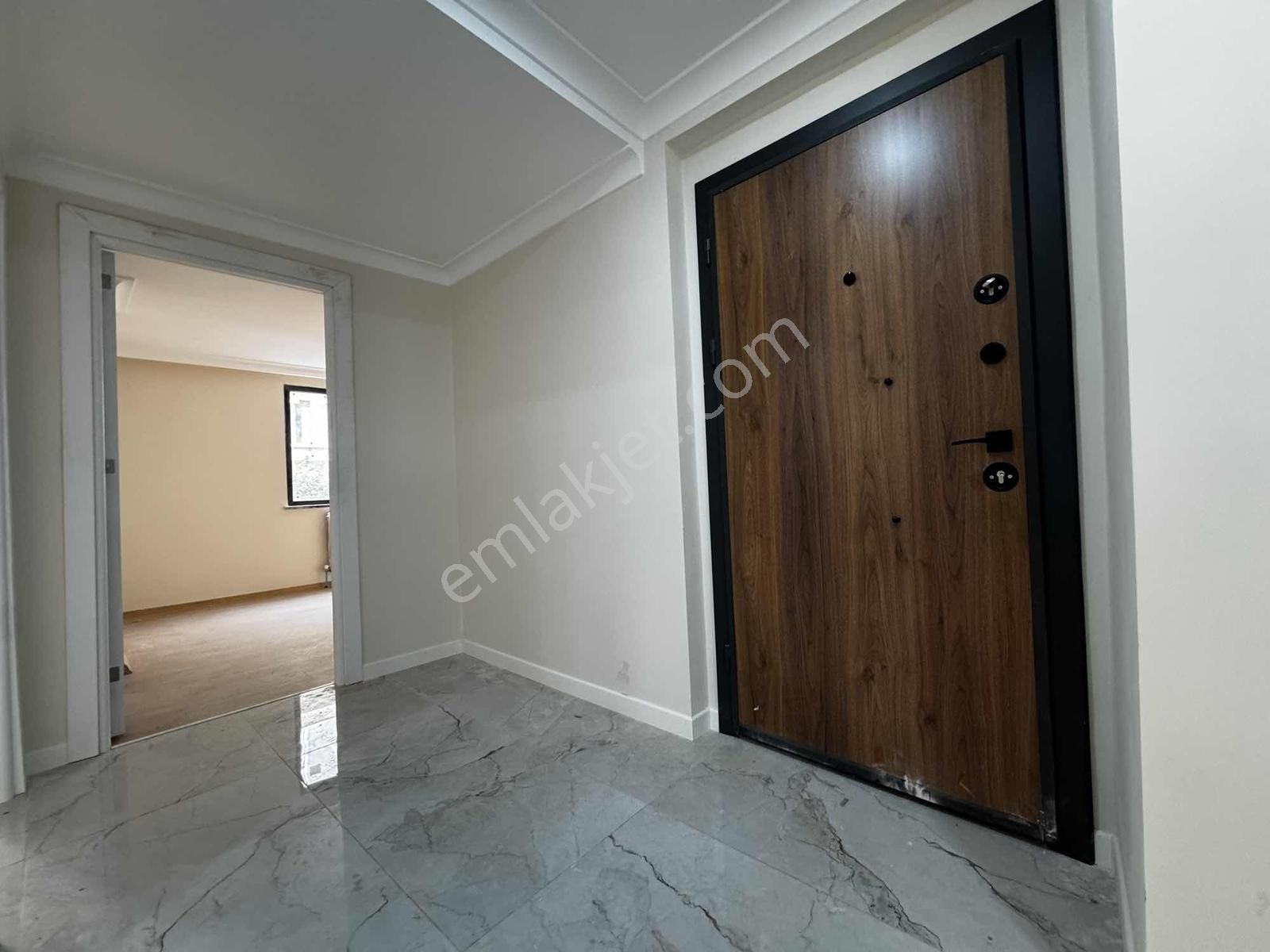 Merkezi Konum'da Sıfır Bina'da 2+1 95m2 Arakat Geniş Daire - Görsel 2