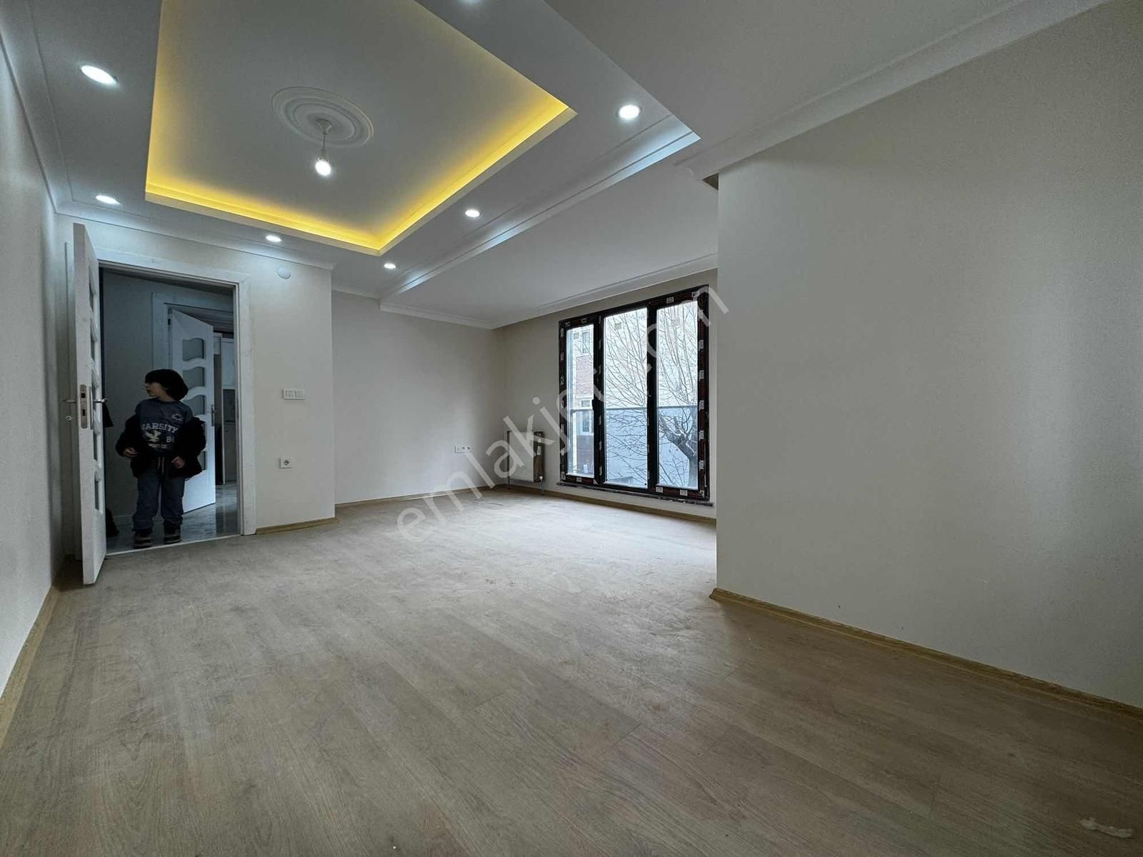 Merkezi Konum'da Sıfır Bina'da 2+1 95m2 Arakat Geniş Daire - Görsel 13