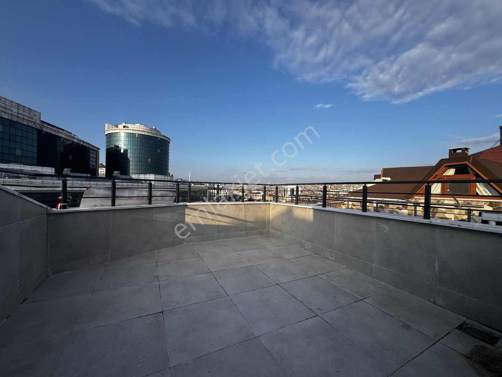 Tokgöz'den Ana Cadde Üzeri Sıfır Lüx 5+2 Dubleks 220m2 Daire - Görsel 8