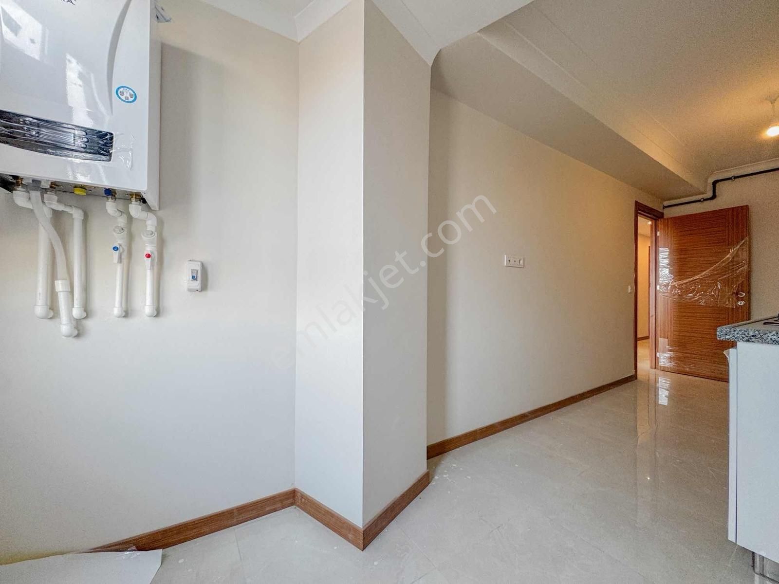 Tokgöz'den Ferit Selim Paşa Caddesi Üzerin'de 4.kat 2+1 Daire - Görsel 12