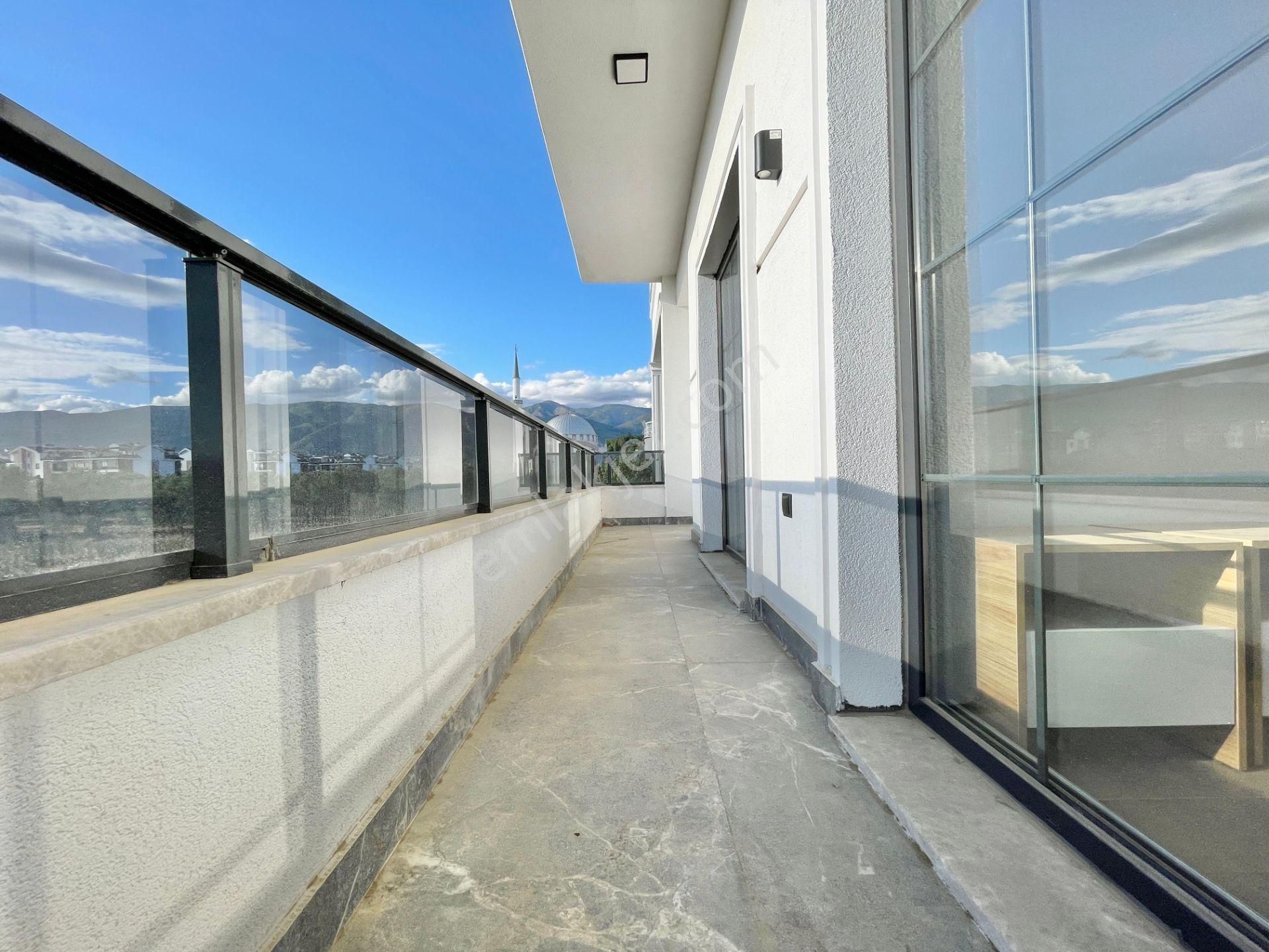 Berkay Demirel'den Akçayda Eşsiz Konfor Ve Tasarım 1+1 Daire - Görsel 23