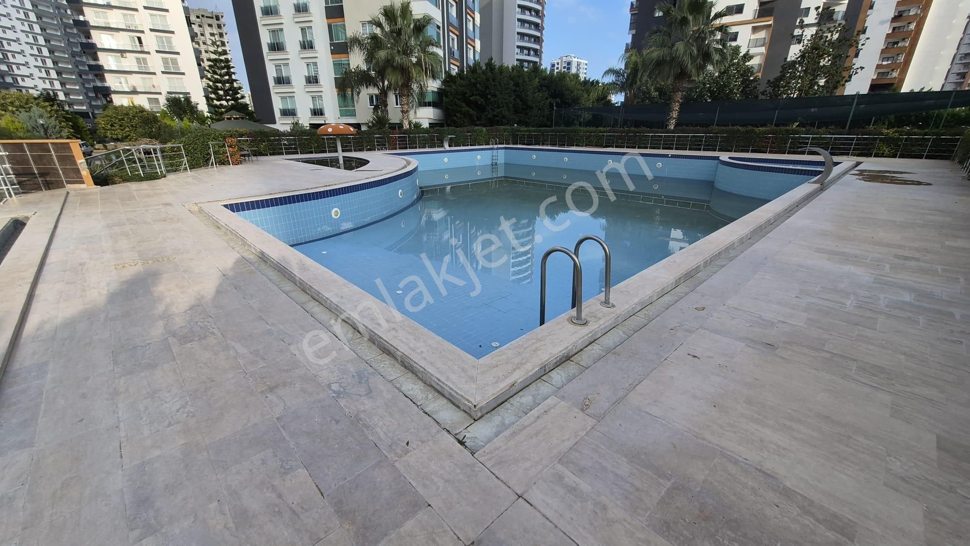 Karınca'dan Aquaparklı Site İçerisinde Saunalı 5+1 Gbk Cepheli - Görsel 27