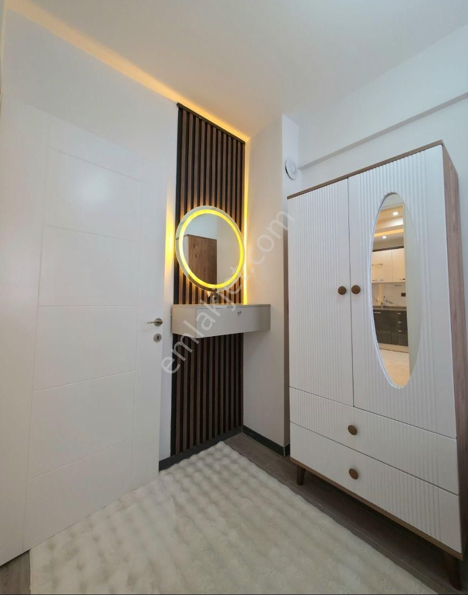 Akkonak'ta Lozan Caddesi Yanı 1+1 Arakat Fırsat Suıt Daire - Görsel 11