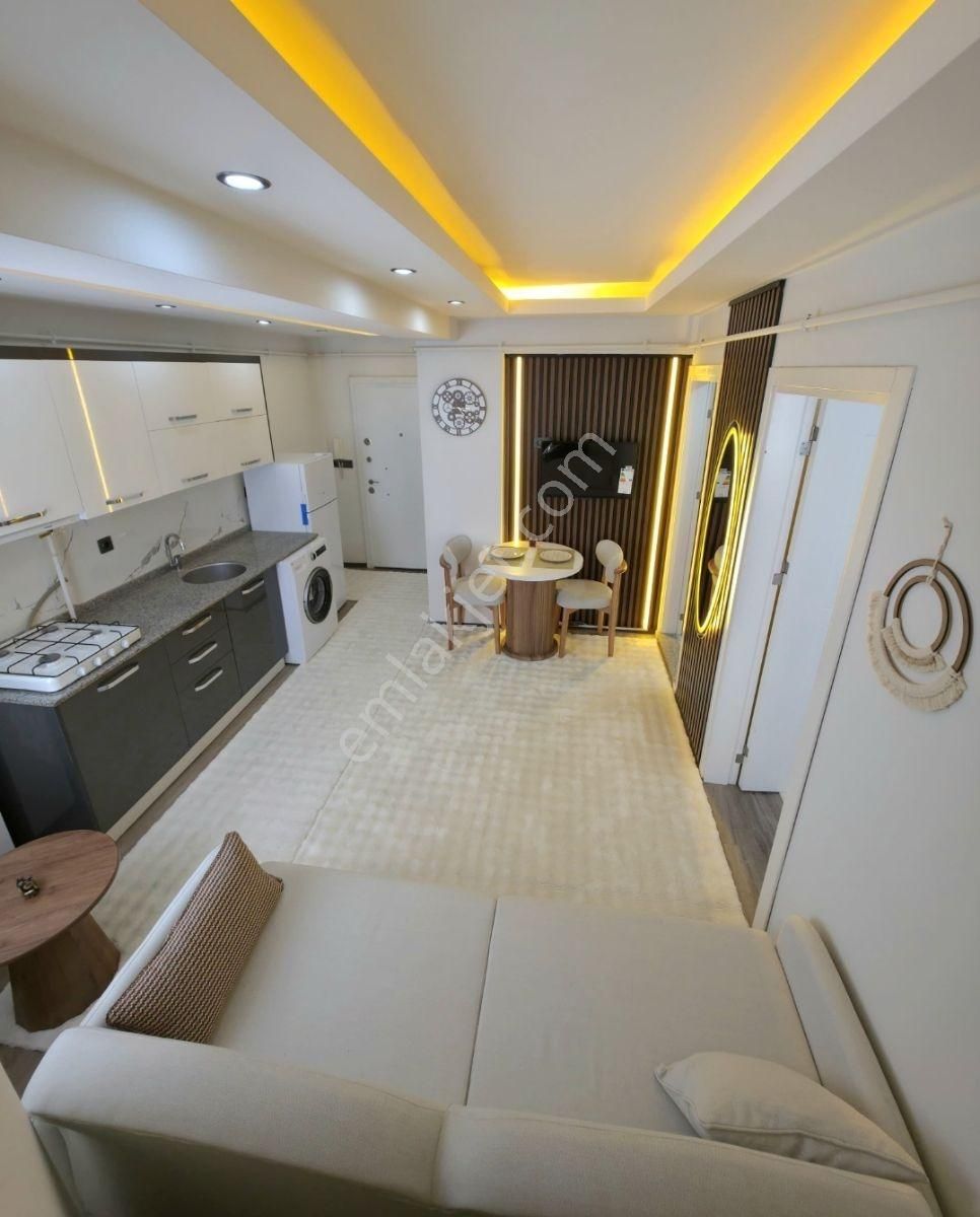 Akkonak'ta Lozan Caddesi Yanı 1+1 Arakat Fırsat Suıt Daire - Görsel 9