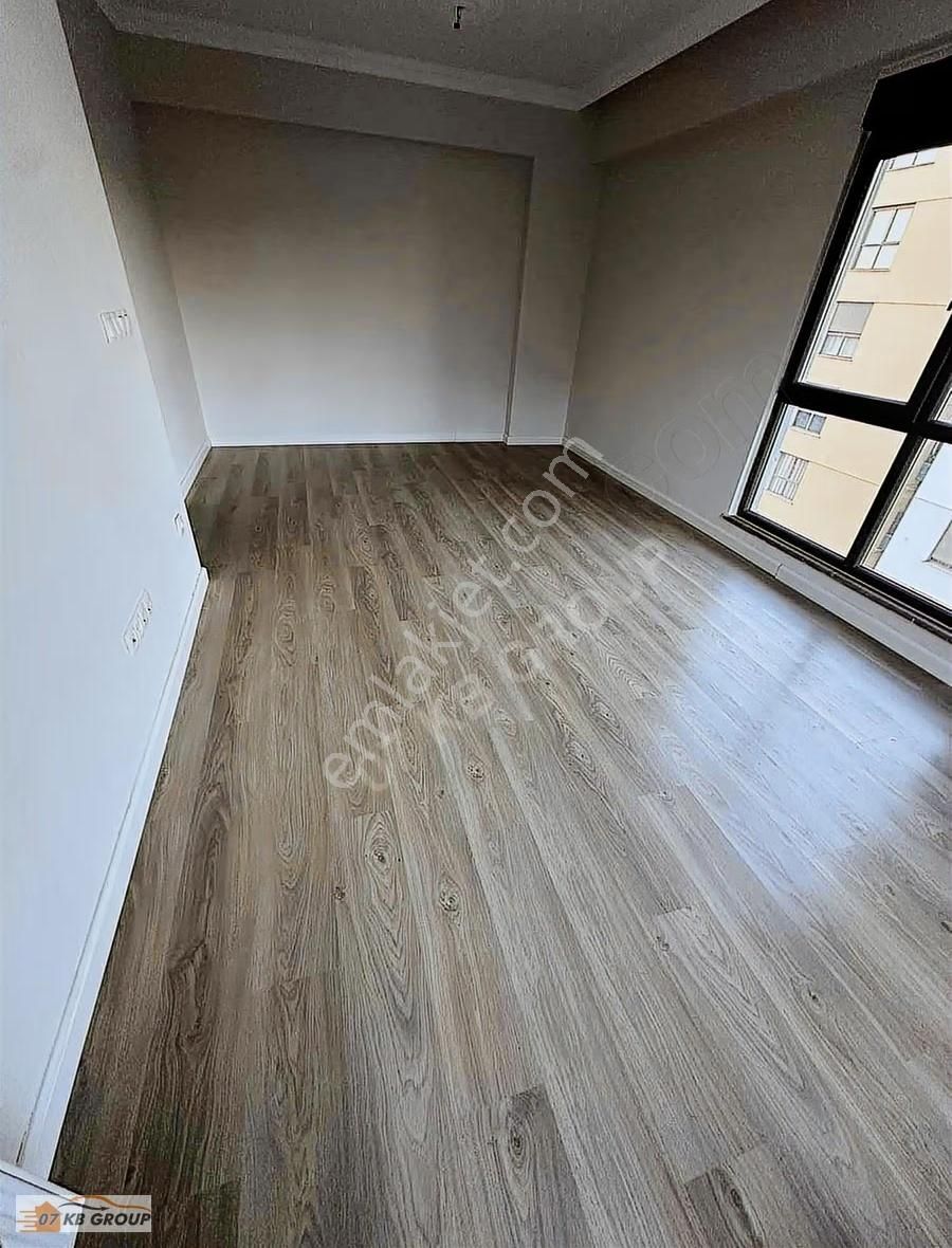 Sur Yapıda 3+1 Eşyasız Ebeveyn Banyolu Kiralık Daire - Görsel 16