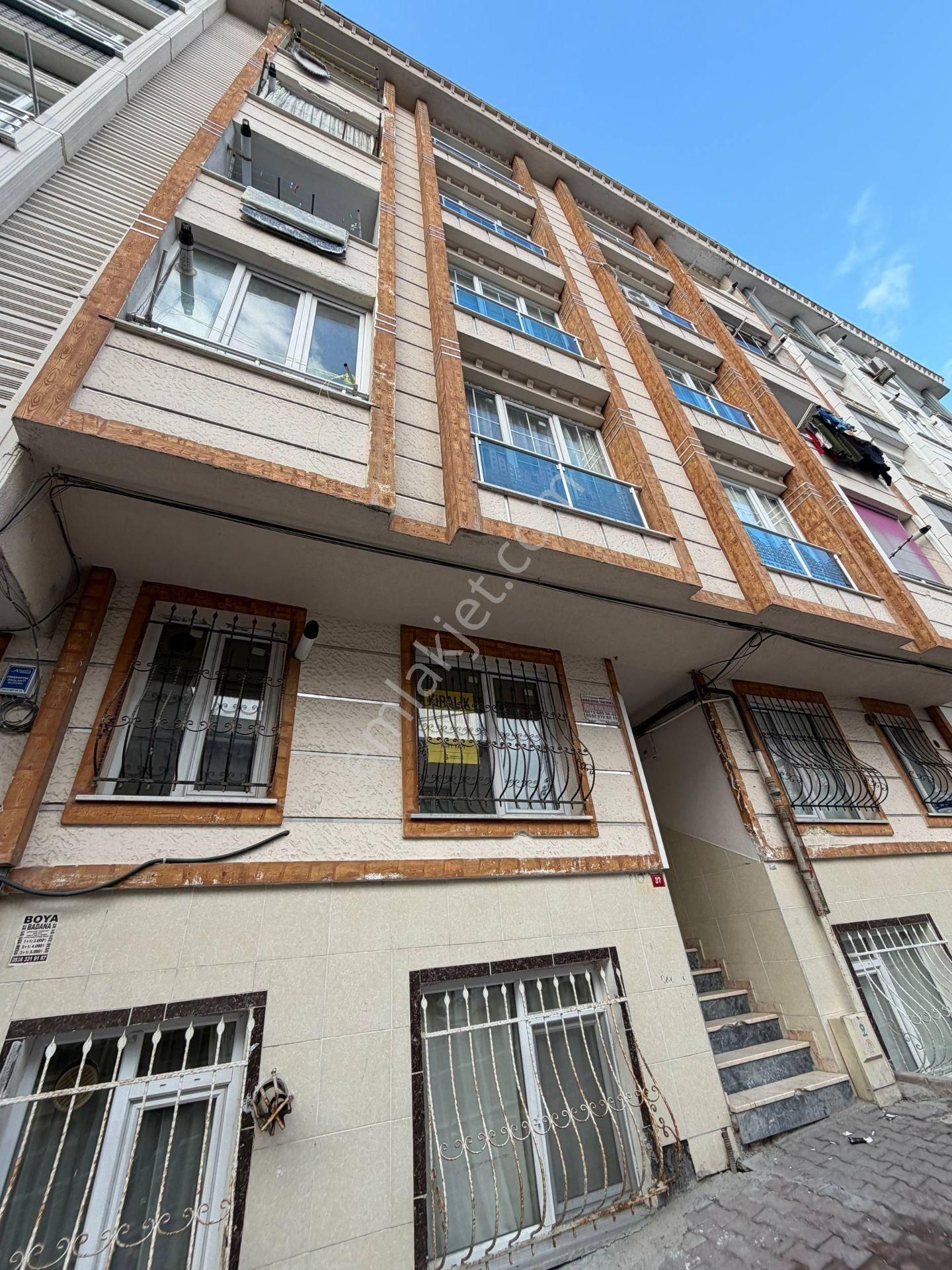 Esenyurt Üçevler Mahallesi 1+1 Kiralık Daire Yüksek Giriş Kapalı Mutfak Meydana Yürüme Mesafesinde - Görsel 2