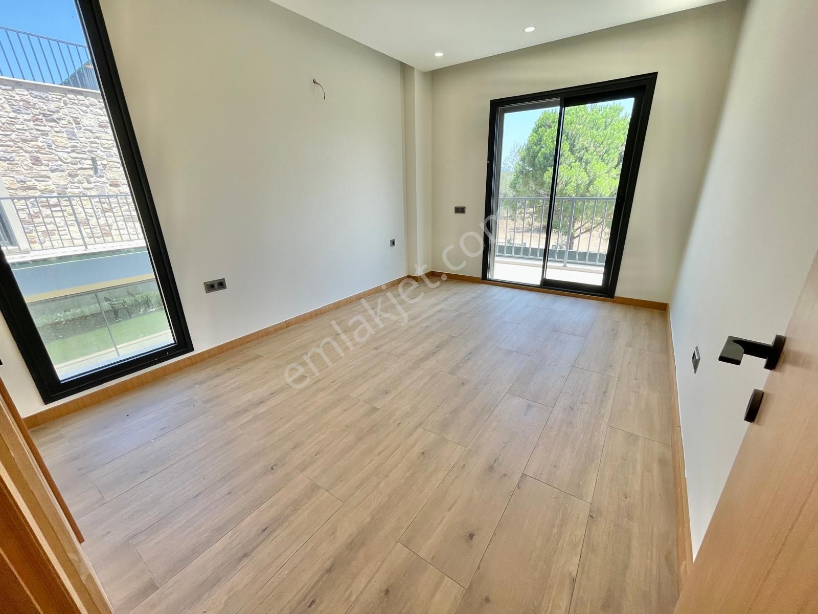Berkay Demirel'den Gürede Havuzlu Bahçeli Lüks 4+1 Müstakil Villa - Görsel 31