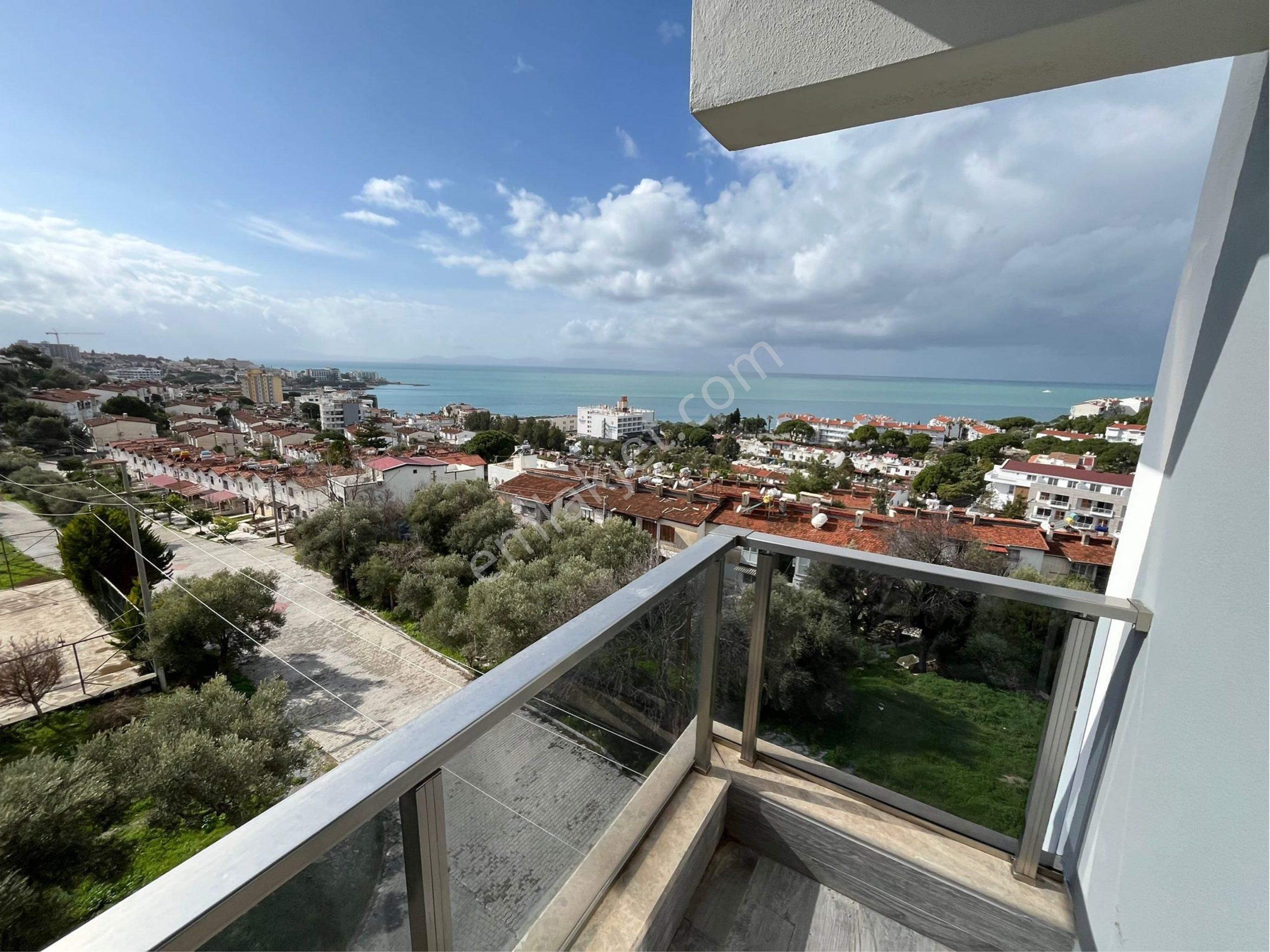 Kuşadası Kadınlar Denizinde Sıfır Deniz Manzaralı 1 Artı 1 Daire - Görsel 13