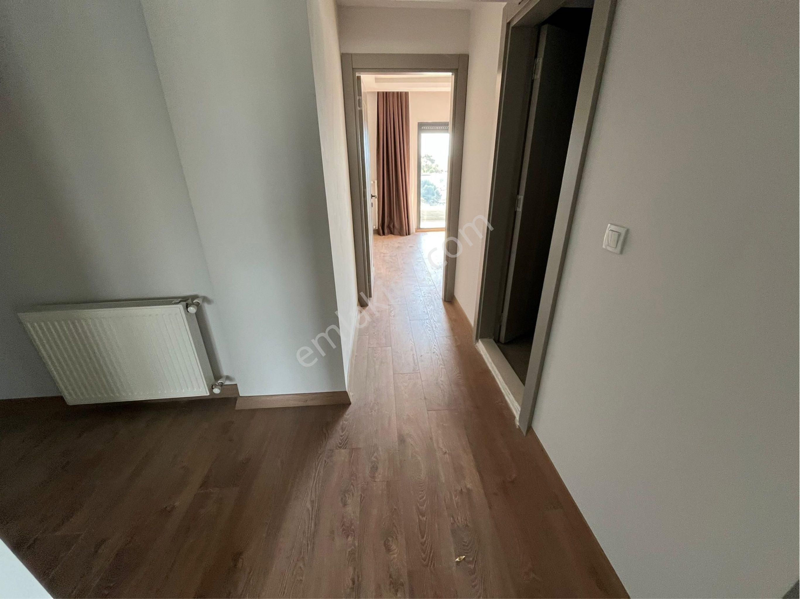 Kuşadası Kadınlar Denizinde Sıfır Deniz Manzaralı 1 Artı 1 Daire - Görsel 20