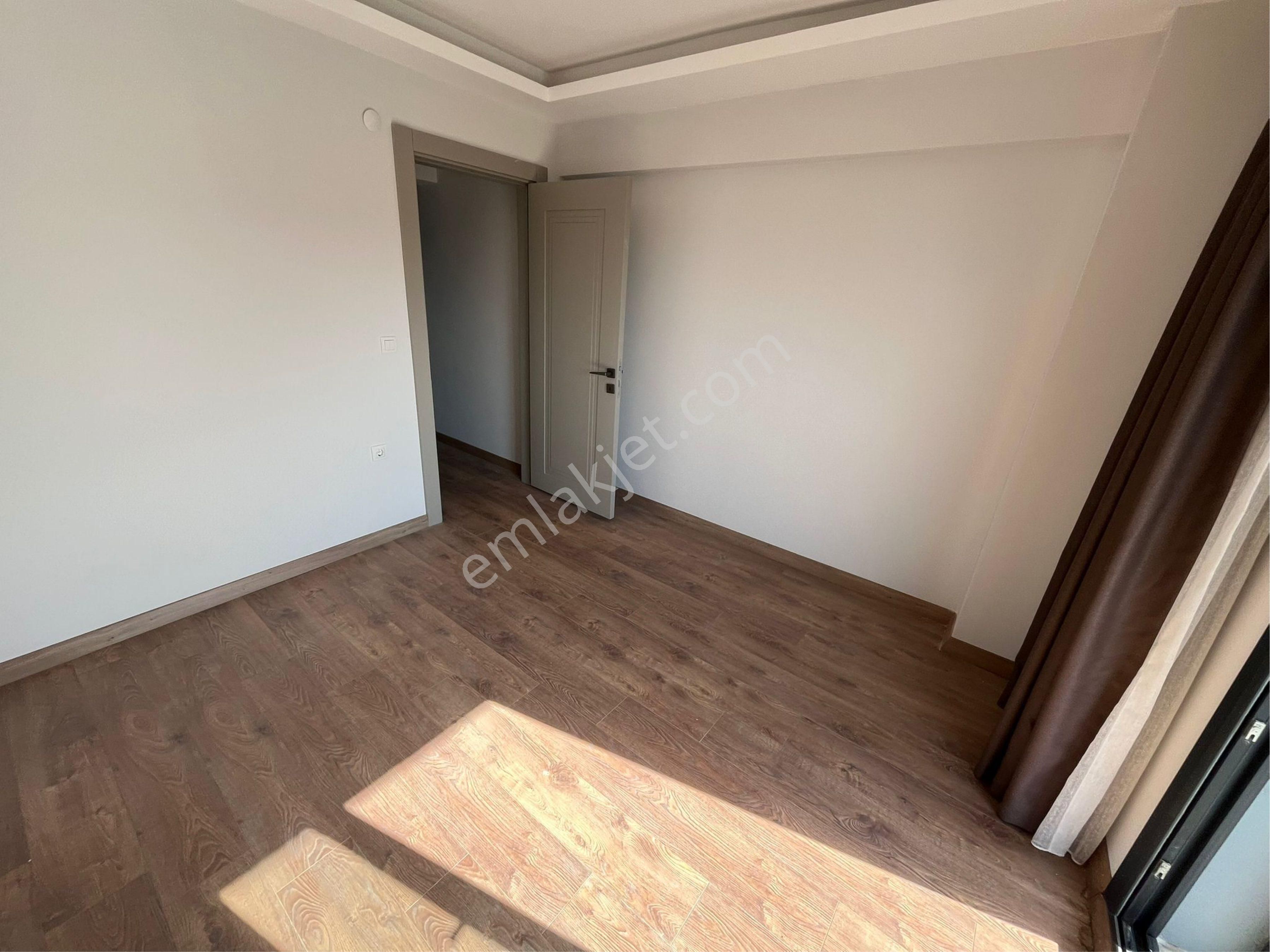 Kuşadası Kadınlar Denizinde Sıfır Deniz Manzaralı 1 Artı 1 Daire - Görsel 17