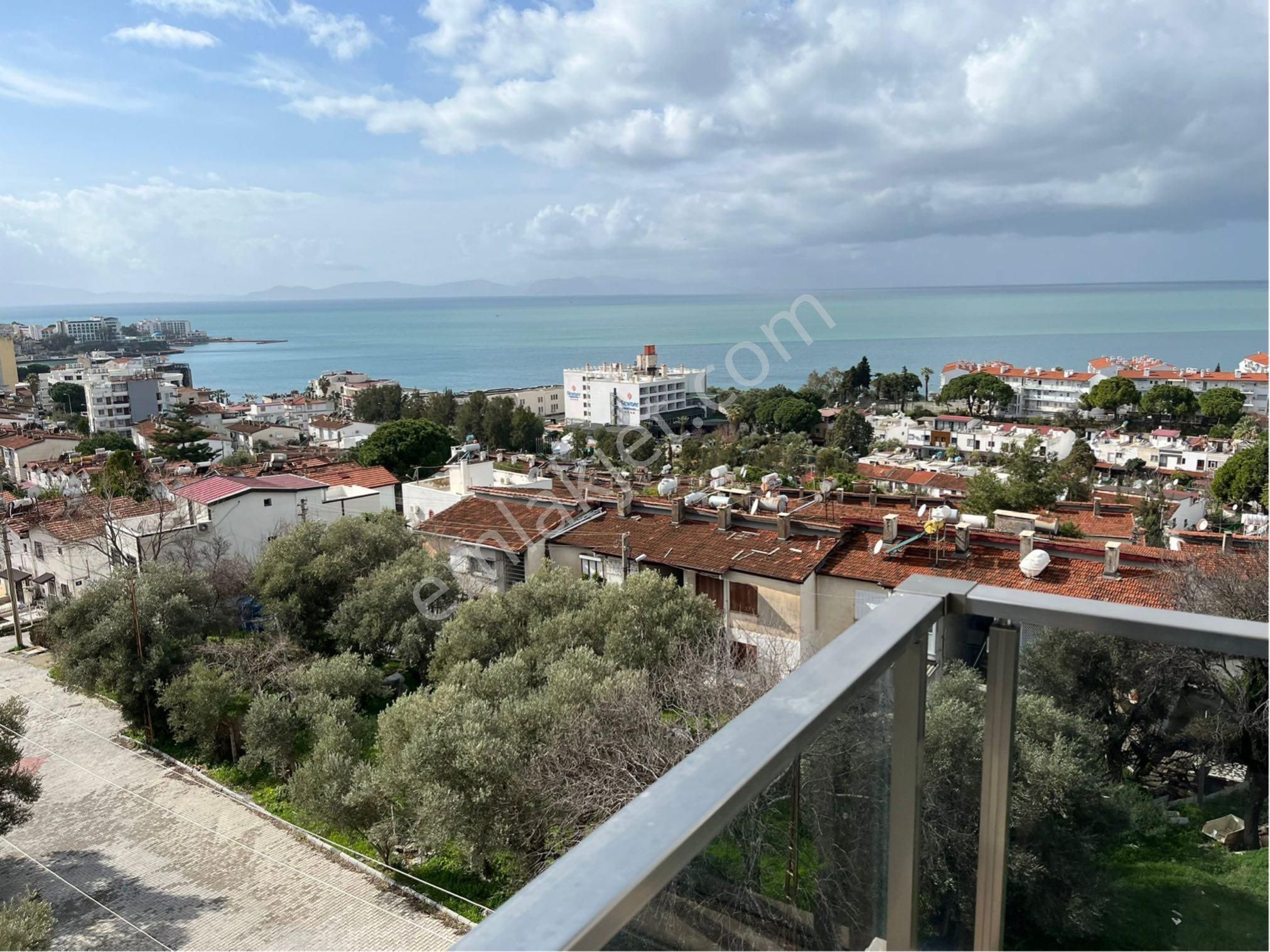 Kuşadası Kadınlar Denizinde Sıfır Deniz Manzaralı 1 Artı 1 Daire - Görsel 28