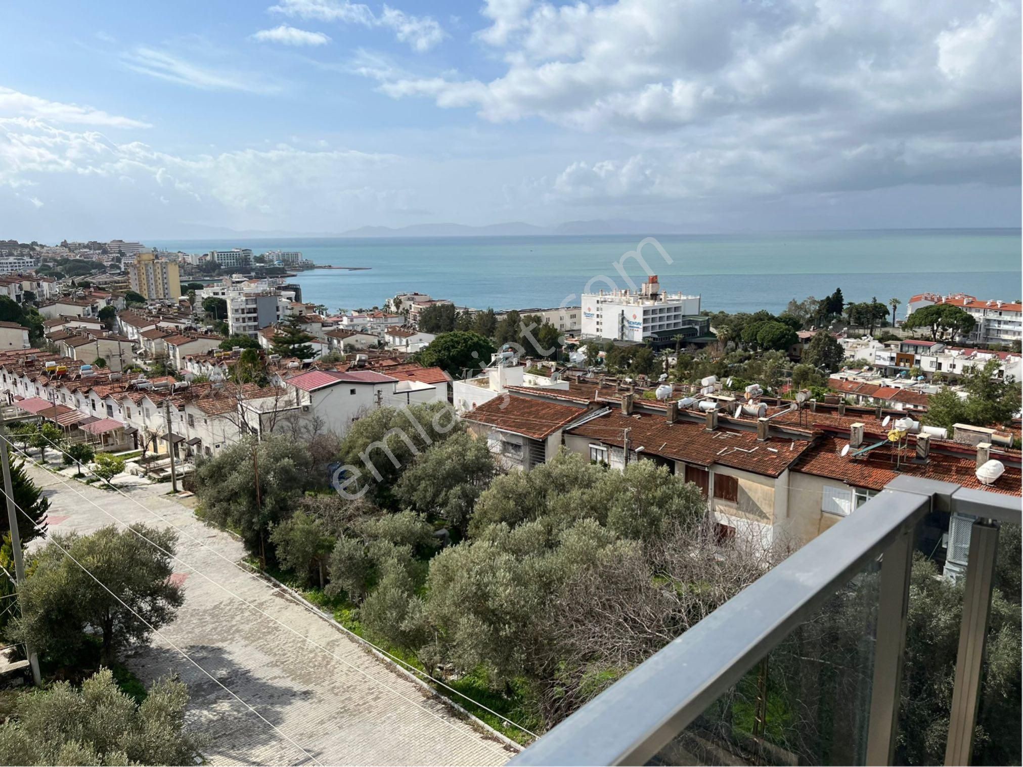 Kuşadası Kadınlar Denizinde Sıfır Deniz Manzaralı 1 Artı 1 Daire - Görsel 3