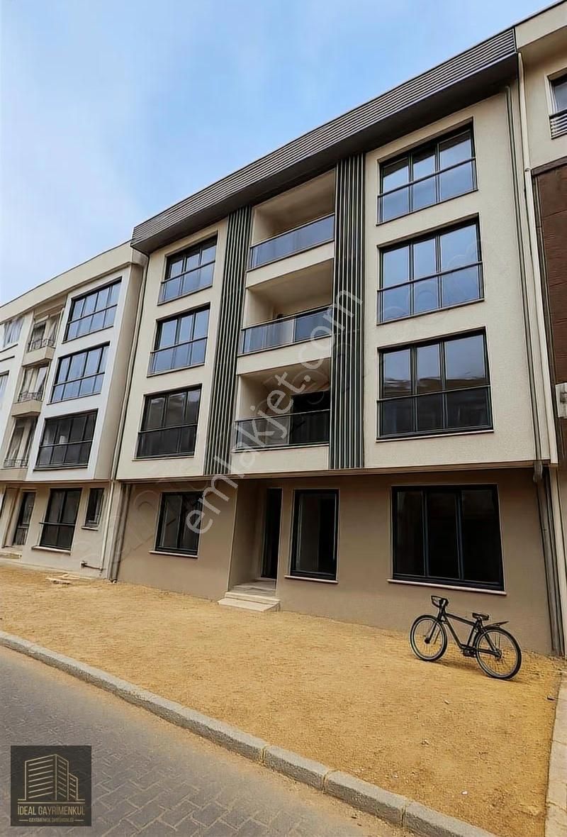 Çanakkale Yeni Kordona Yakın Ayrı Mutfak Sıfır 2+1 Daire