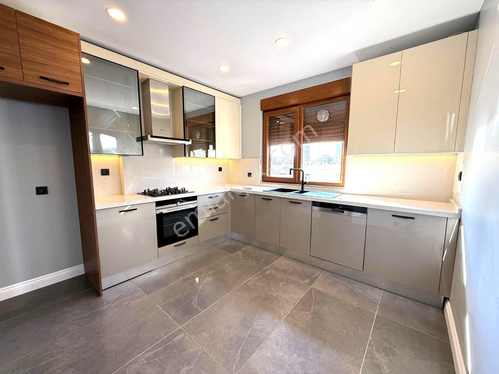 Oben'den Bağdat Cad. Yakın Asansörlü Otoparklı 3+1 130 M² Net - Görsel 11