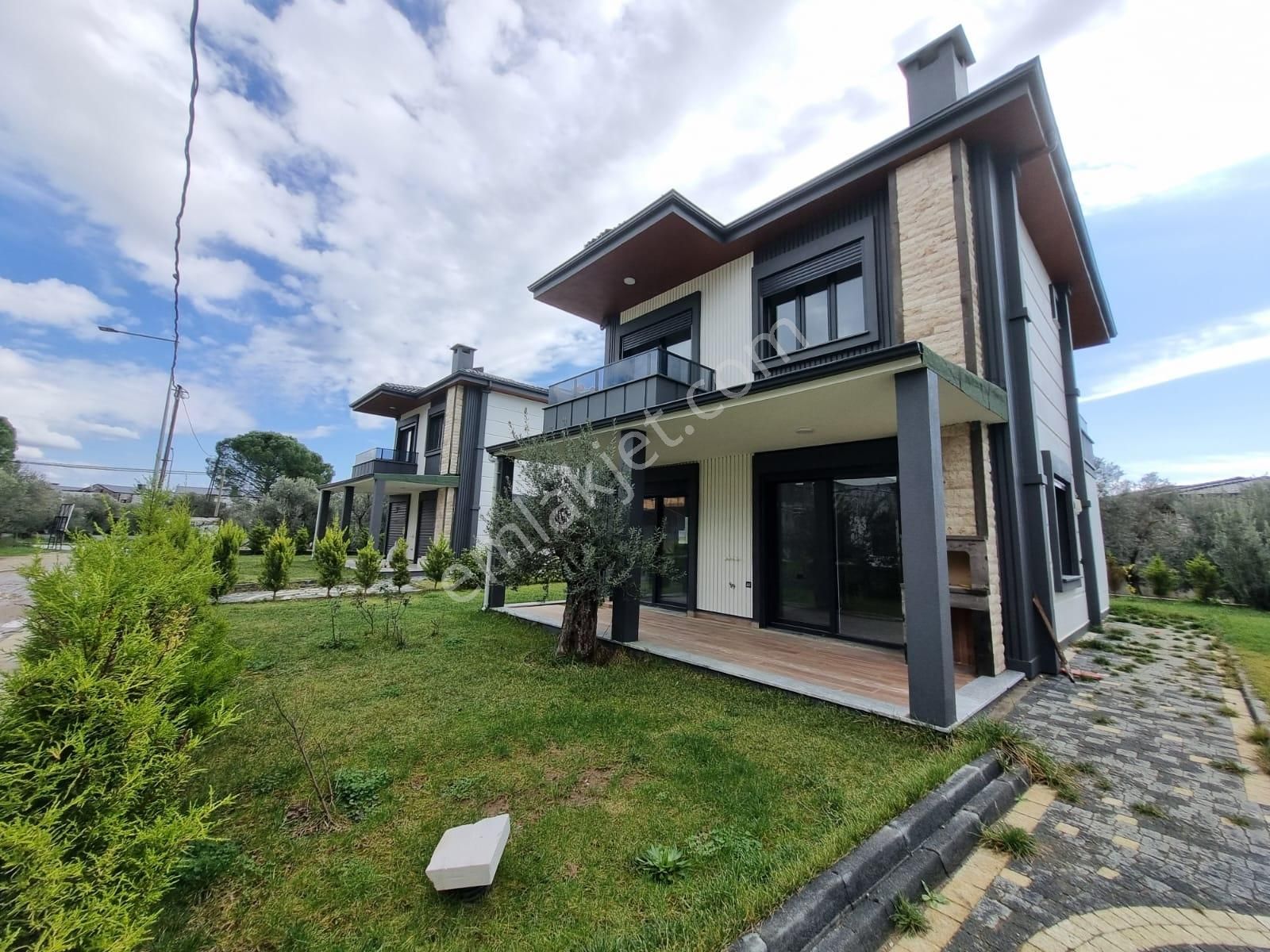 Rw Nefes'ten Güre'de Fırsat Villa - Görsel 13