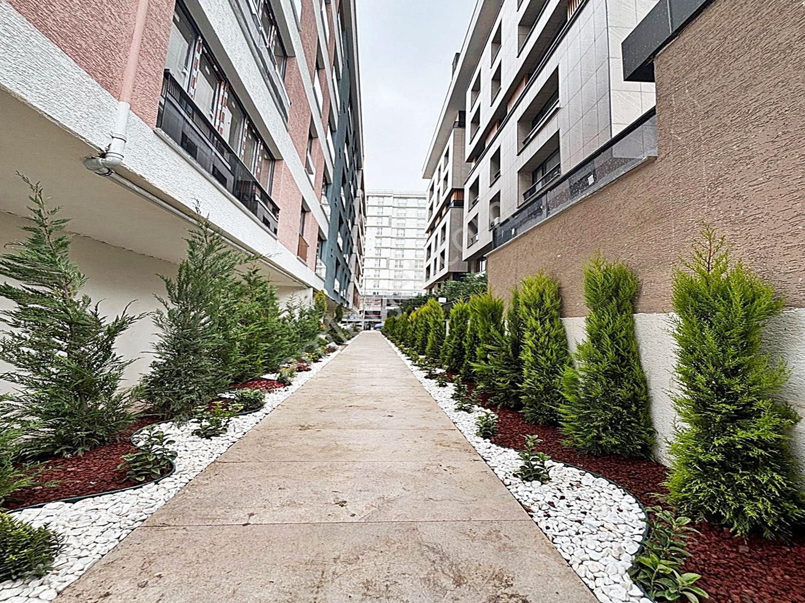 Cadde34 Yapı'dan Akevler'de Sıfır Butik Site İçerisinde Özel Tasarım Eşyalı Satılık 2+1 Daire!!