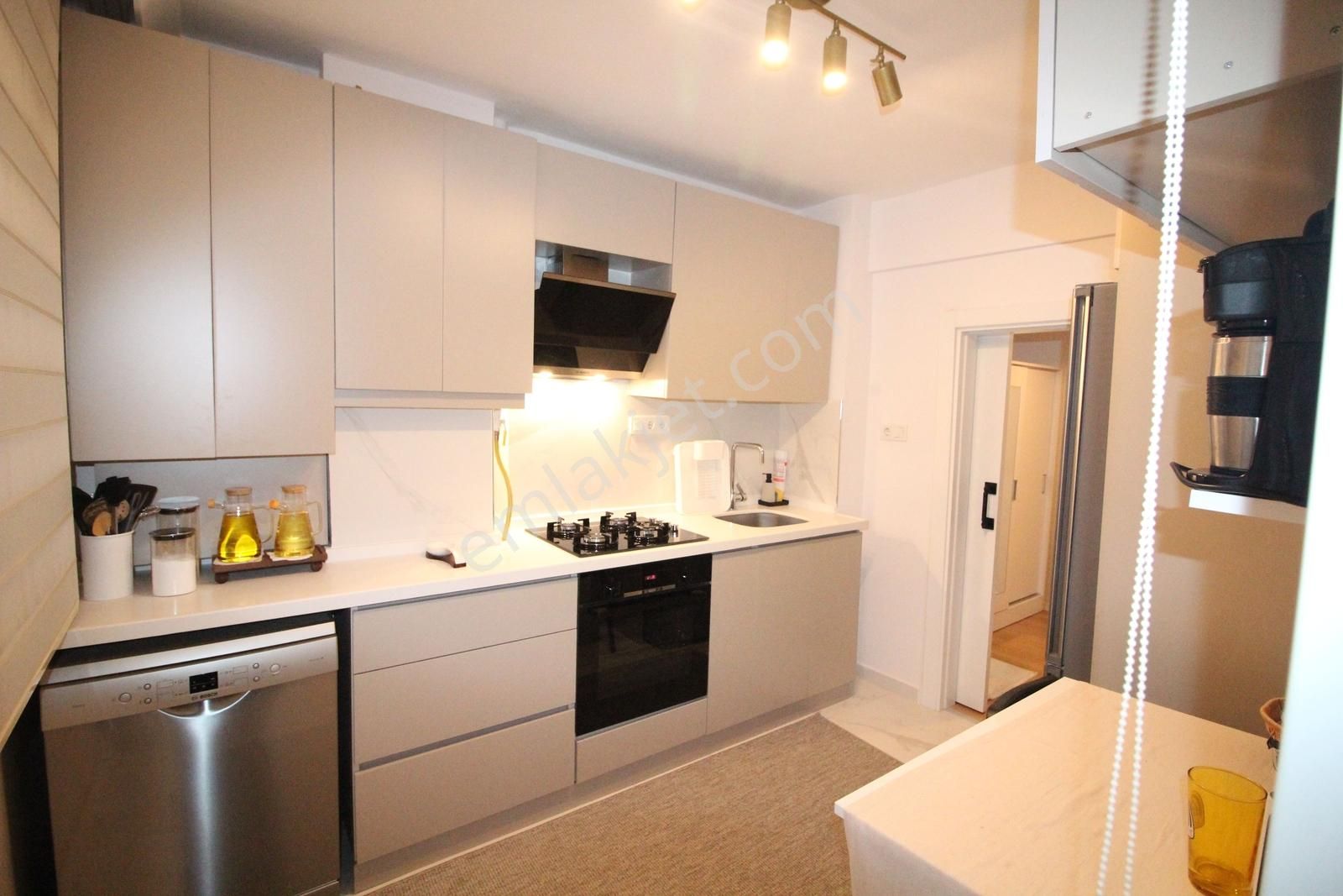 Tokgöz'den Bahçelievler Emek Cad Yakını 3+1 Mimari Dekorlu Daire - Görsel 12