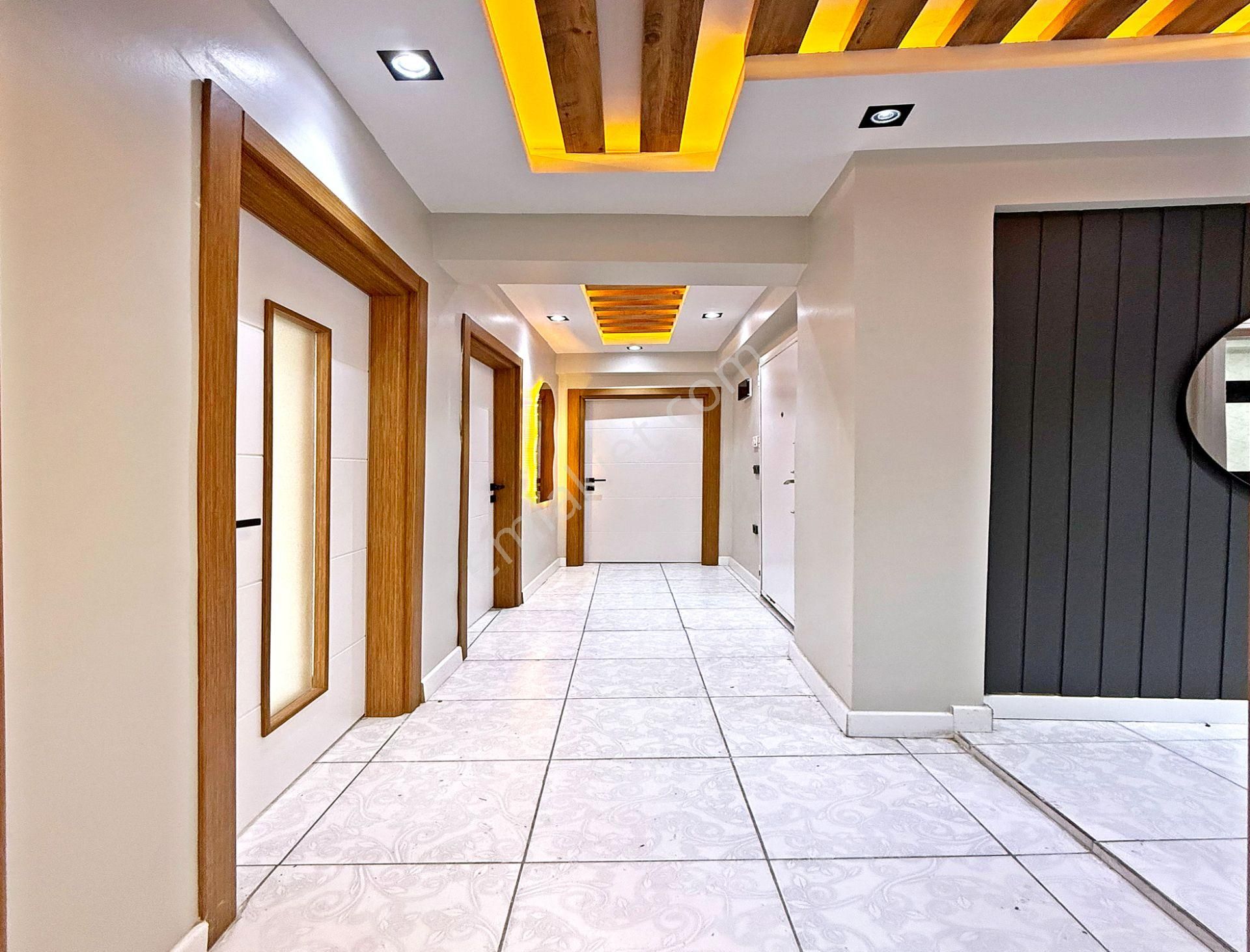 Sultaniye Mahallesinde Lüks Dekorlu Asansörlü Binada 2+1 Ara Kat - Görsel 11