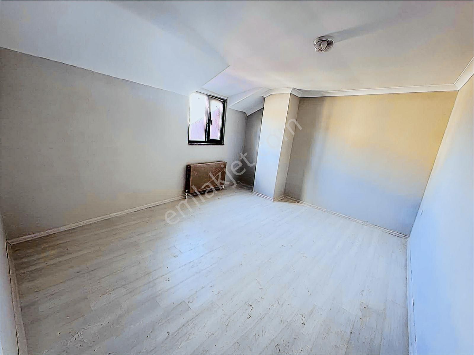 Sancaktepe Yenidoğan 4+1 Üst Üst Dubleks Cadde Üstü - Görsel 5