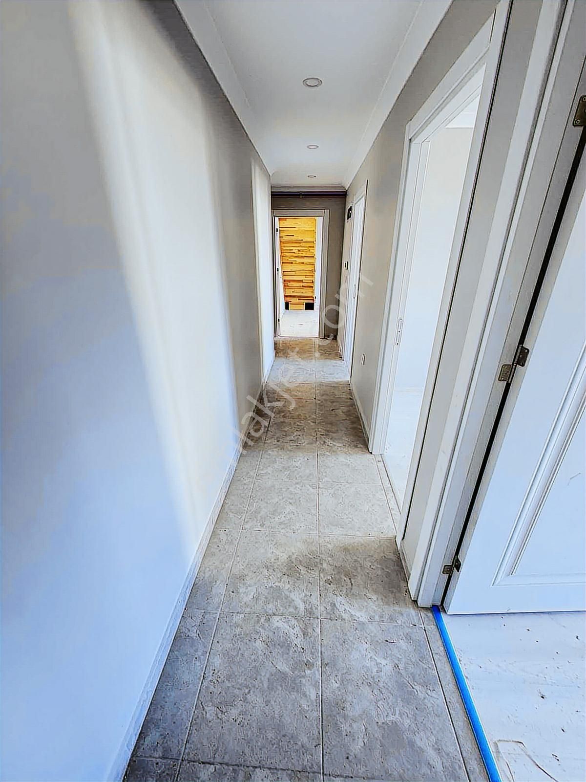 Sancaktepe Yenidoğan 4+1 Üst Üst Dubleks Cadde Üstü - Görsel 19