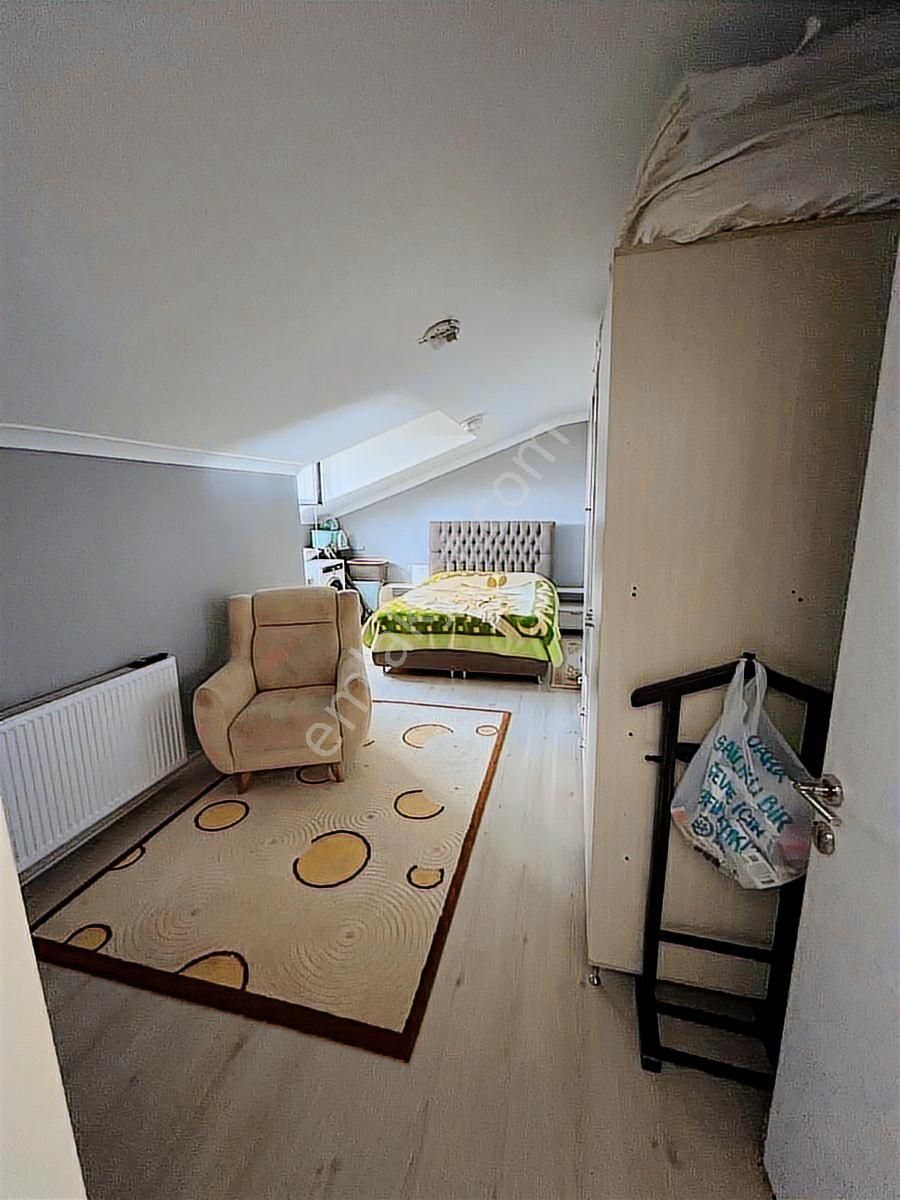 Sancaktepe''de Ana Cadde Üstünde 4+1 Üst Dubleks - Görsel 9