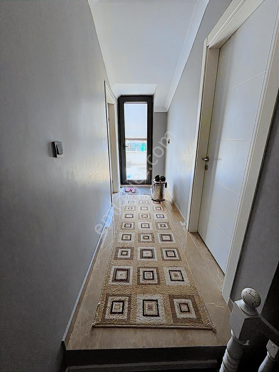 Sancaktepe''de Ana Cadde Üstünde 4+1 Üst Dubleks - Görsel 7