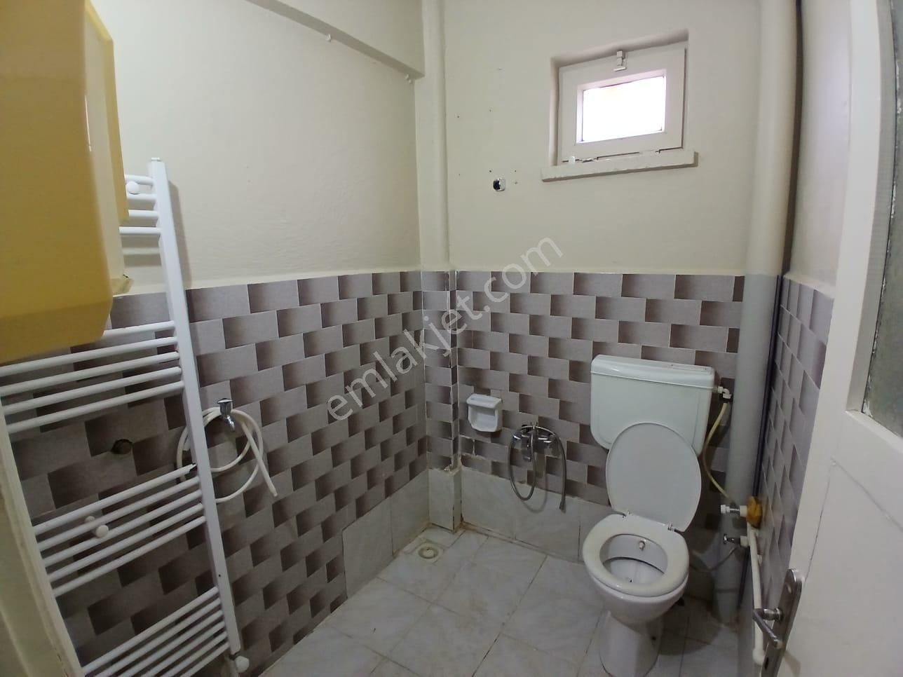 Akçay Emlak'tan Akşehir Bölge Trafik Civarında Doğalgaz Kombili Müstakil Tadında Kiralık 2+1 Daire - Görsel 29