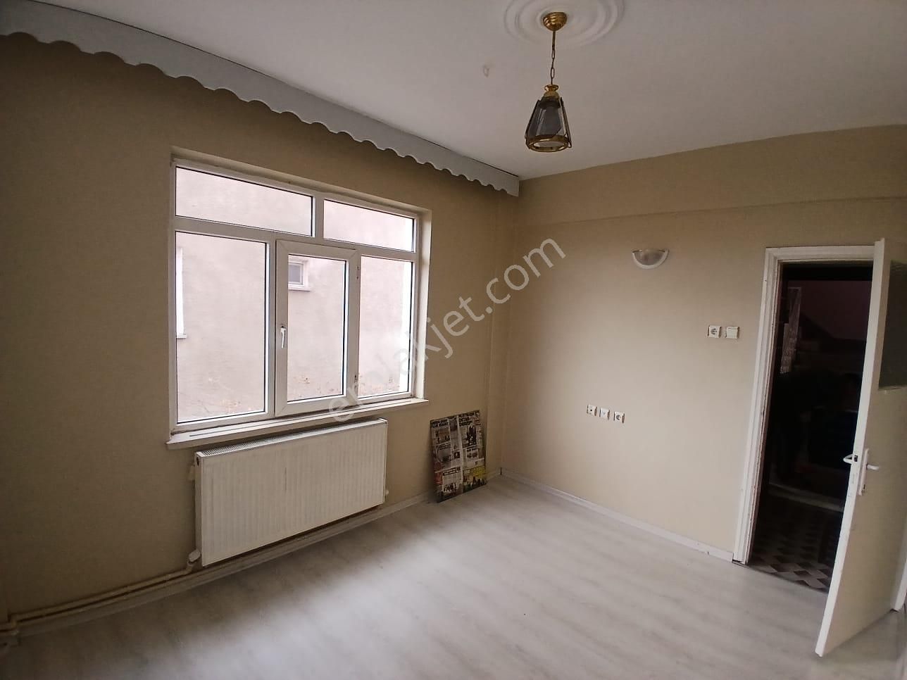 Akçay Emlak'tan Akşehir Bölge Trafik Civarında Doğalgaz Kombili Müstakil Tadında Kiralık 2+1 Daire - Görsel 22