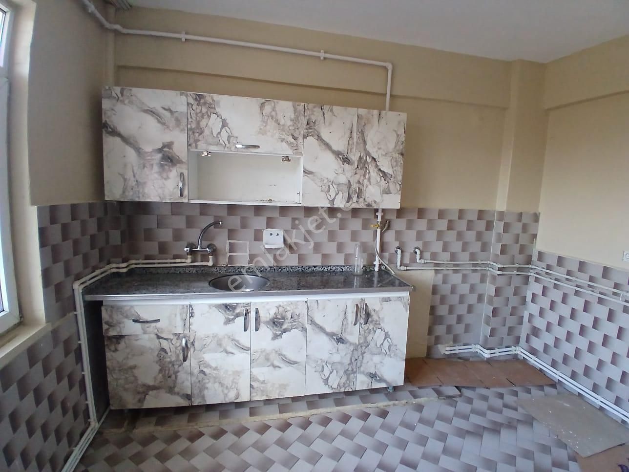 Akçay Emlak'tan Akşehir Bölge Trafik Civarında Doğalgaz Kombili Müstakil Tadında Kiralık 2+1 Daire - Görsel 28