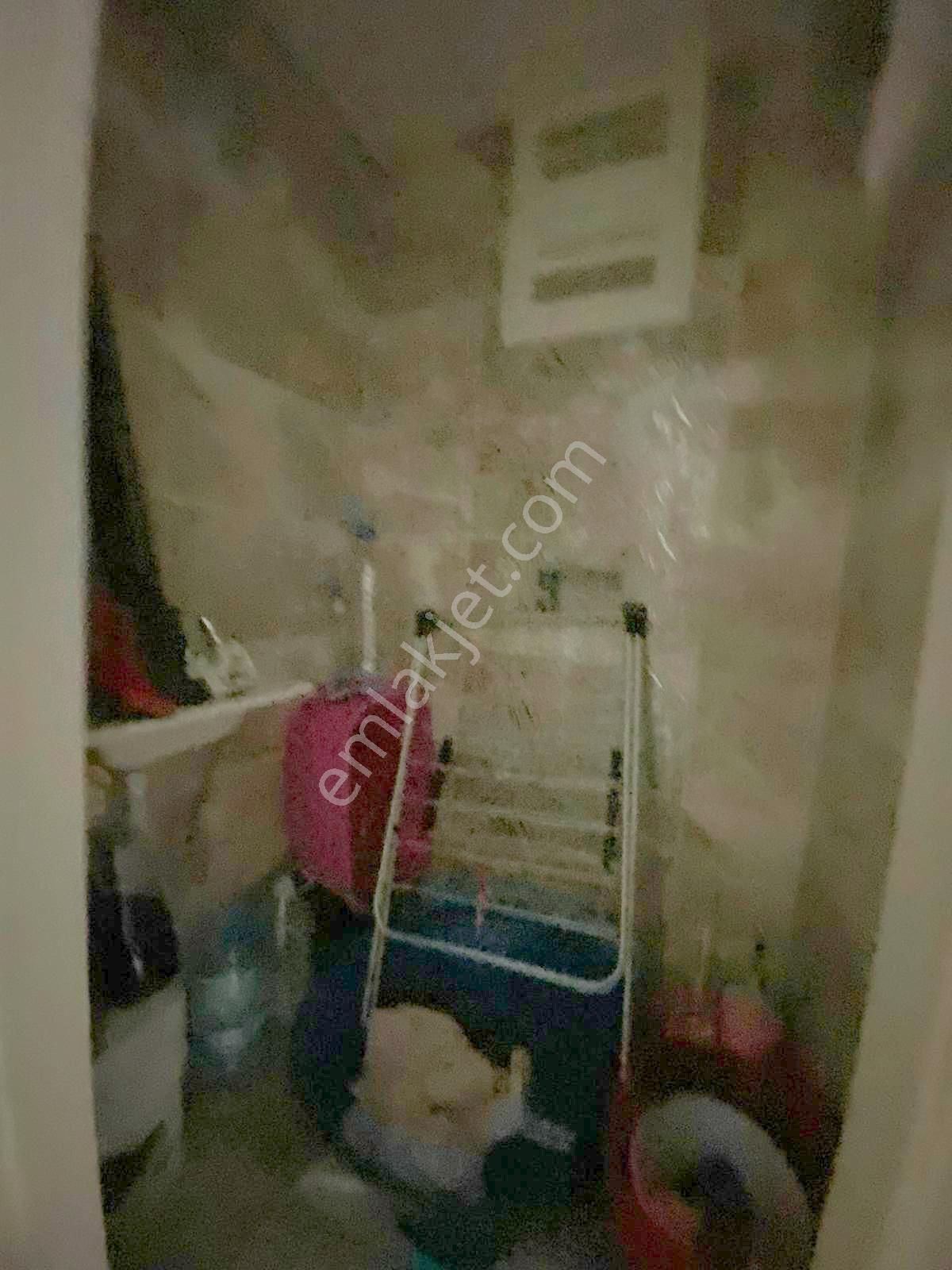 Mertcan'dan Caddeye 1dk İskanlı Ara Kat Balkonlu Fırsat 2+1 - Görsel 12