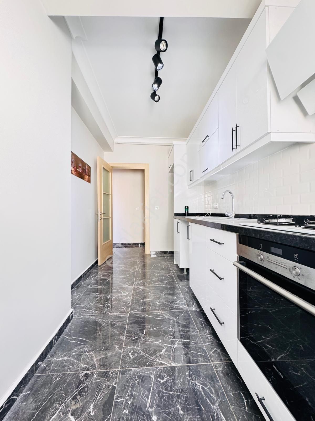 █ Konfor █ Küçükyalı Rezan Has Lisesi,3 Yıllık, Çift Girişli 4+2 - Görsel 10