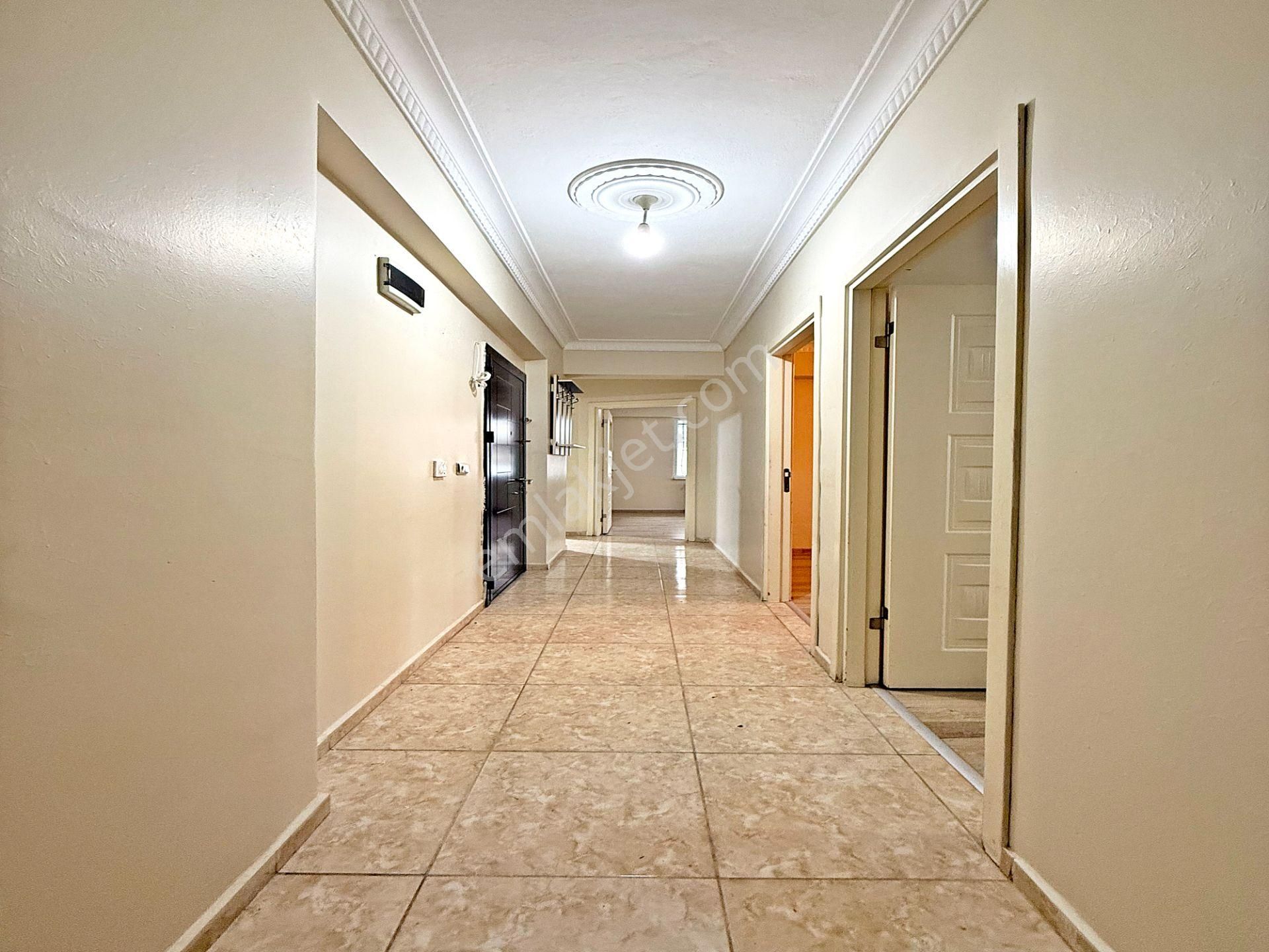 Bağlarçeşme Caddesine Yakın 1.kat Emsalinde 3+1 Yüksek Giriş - Görsel 11