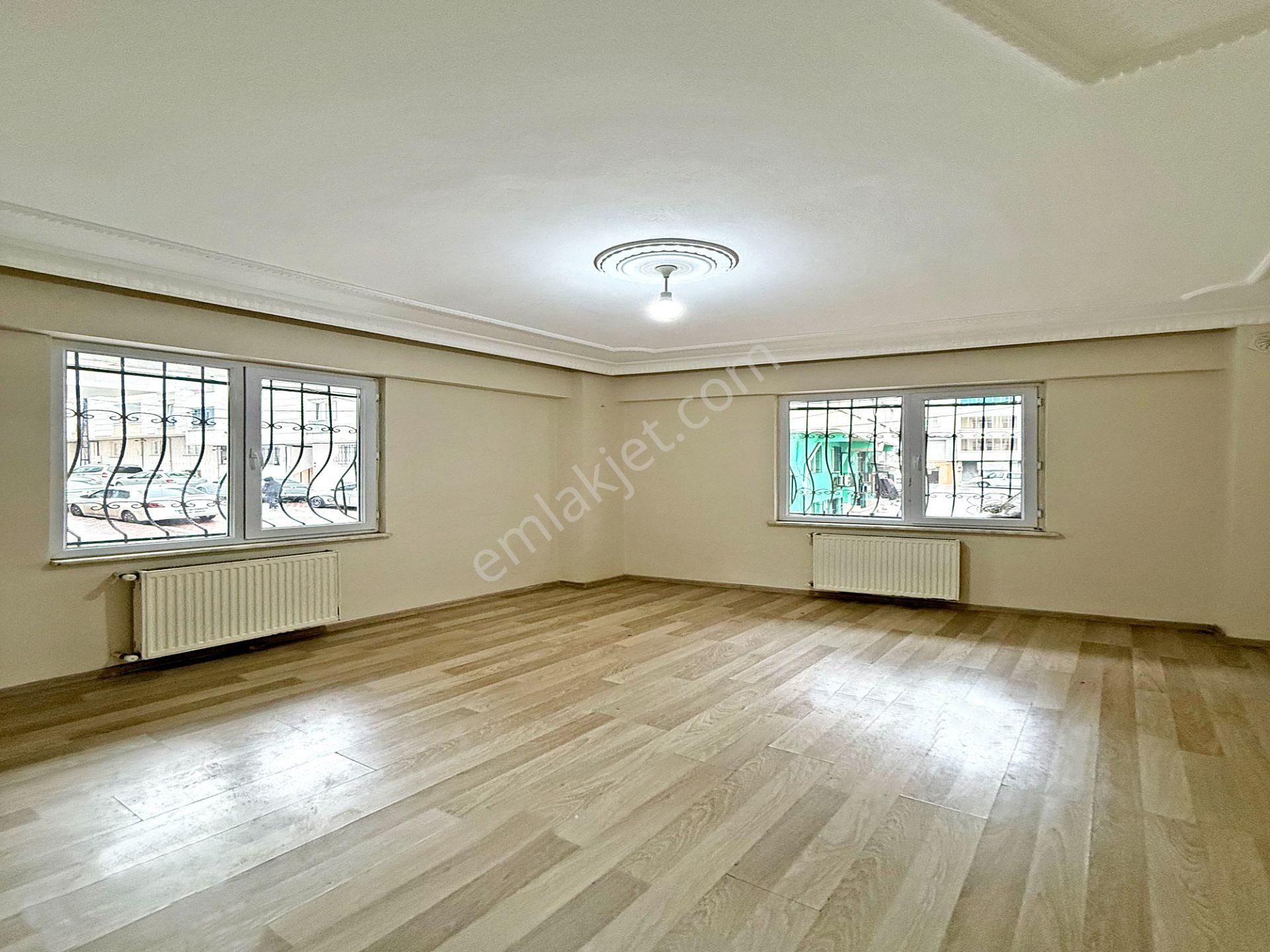 Bağlarçeşme Caddesine Yakın 1.kat Emsalinde 3+1 Yüksek Giriş - Görsel 3