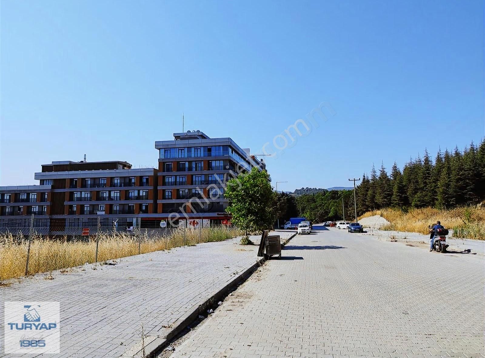 Turyap'tan; Begonya Sitesi, Havuz Manzaralı, Kiralık Boş Daire - Görsel 21
