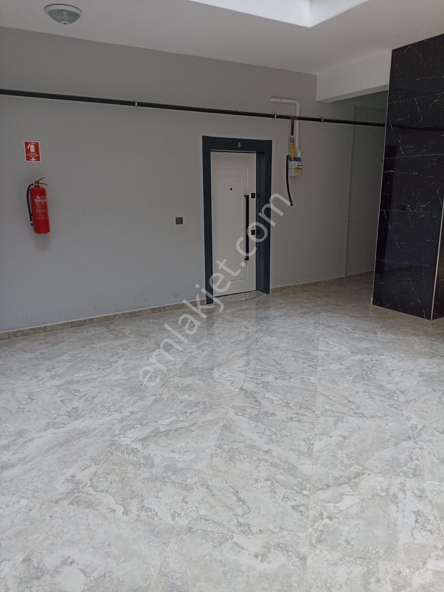 Kuşadasında 2+1 90m2 Ara Kat Havuzlu Güvenlikli Sitede Satılık Ara Kat Daire - Görsel 20