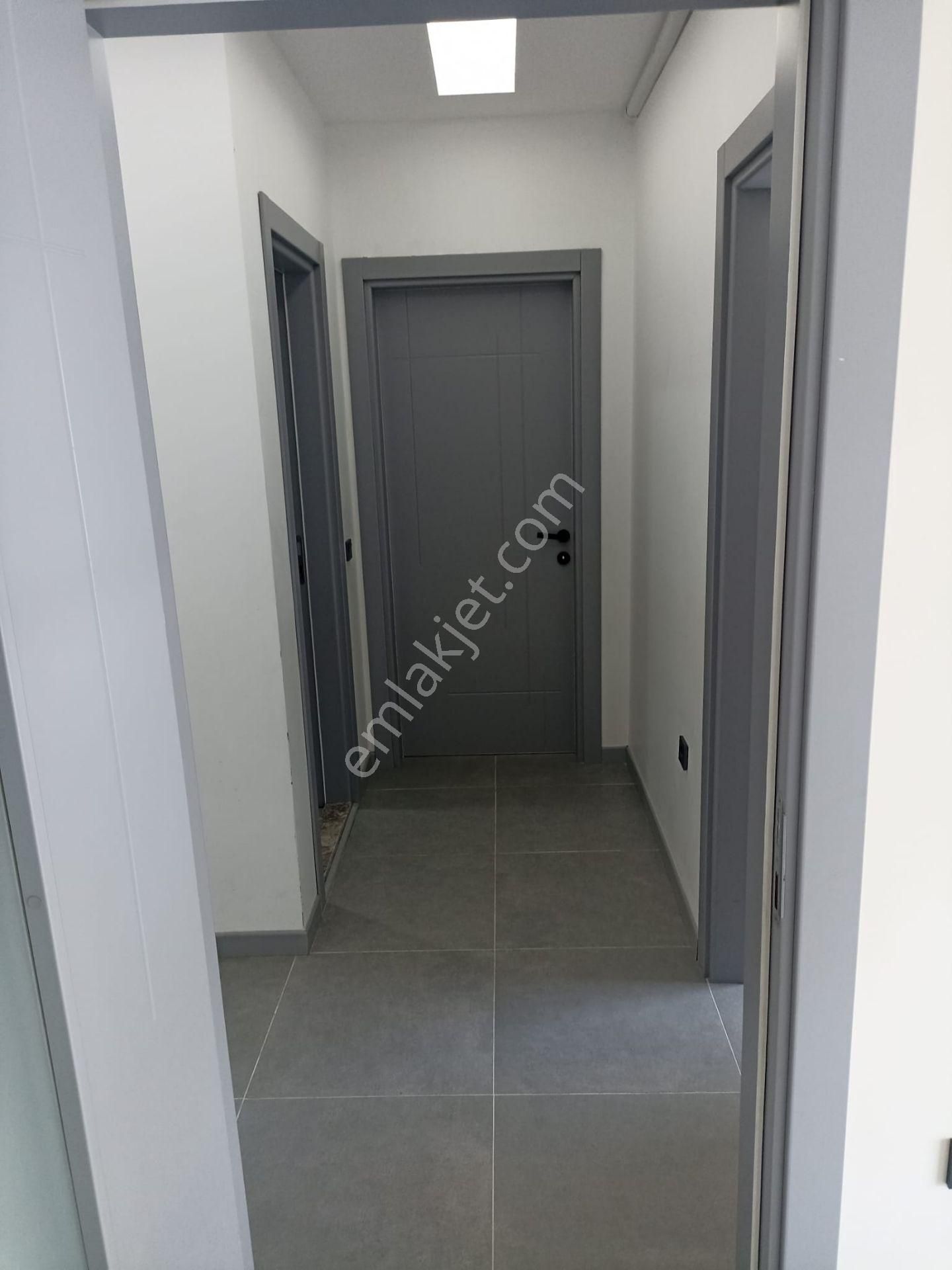 Kuşadasında 2+1 90m2 Ara Kat Havuzlu Güvenlikli Sitede Satılık Ara Kat Daire - Görsel 18