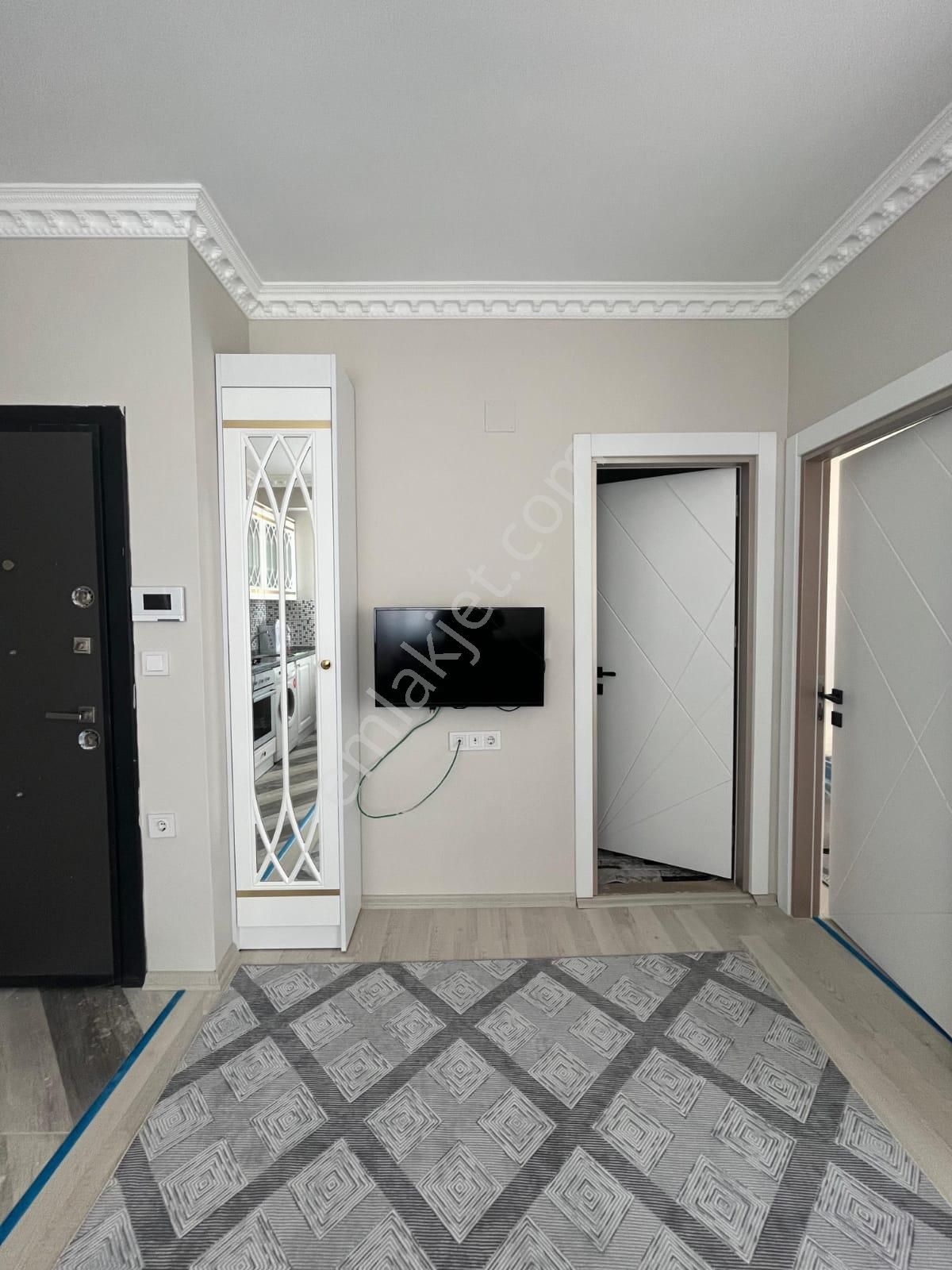 Adana Sarıçamda Osmangazide Depozitosuz Eşyalı 1+1 Eşyaları Sıfır Kiralık Daire - Görsel 3