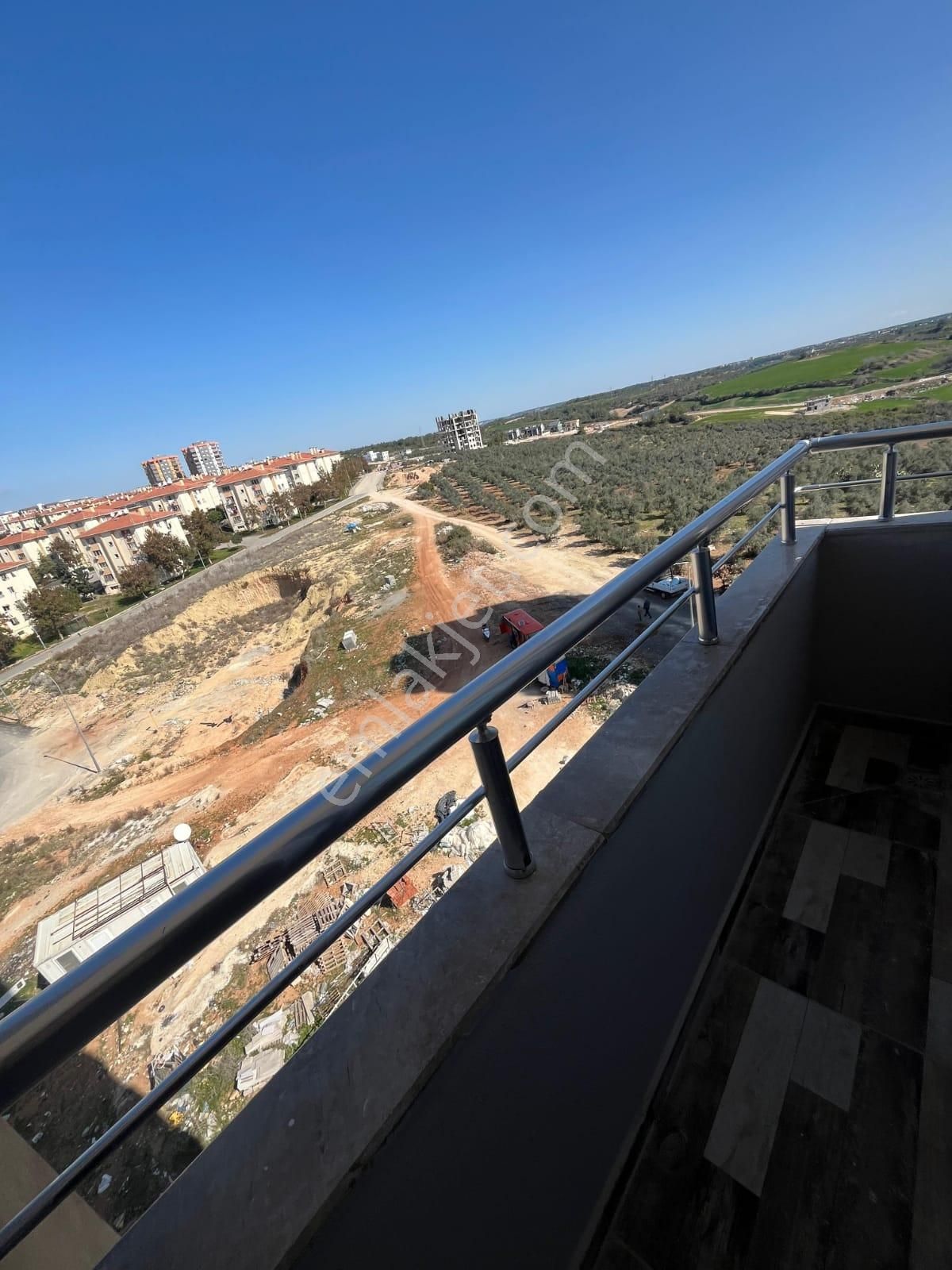 Adana Sarıçamda Osmangazide Depozitosuz Eşyalı 1+1 Eşyaları Sıfır Kiralık Daire - Görsel 4