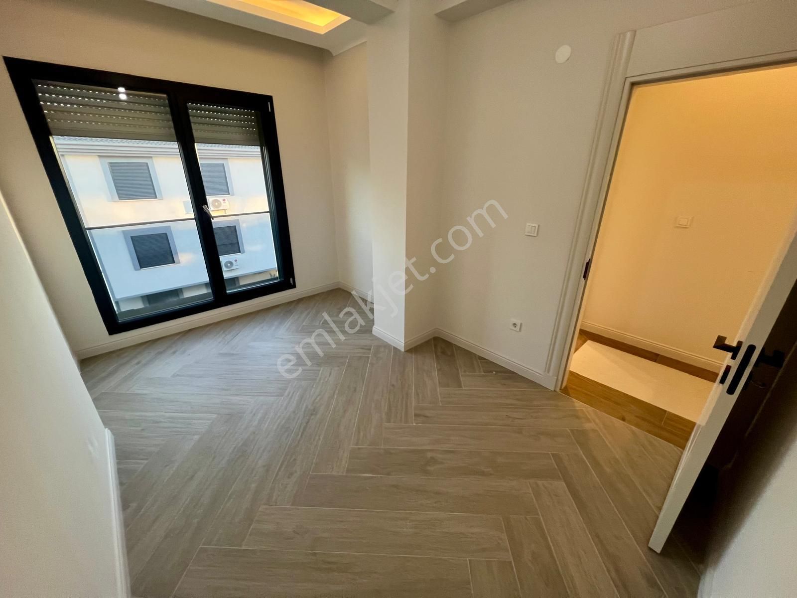 Aras Emlaktan Altınoluk Yağcılrda Denize 250 M. Lüks 4+1 Dubleks - Görsel 12