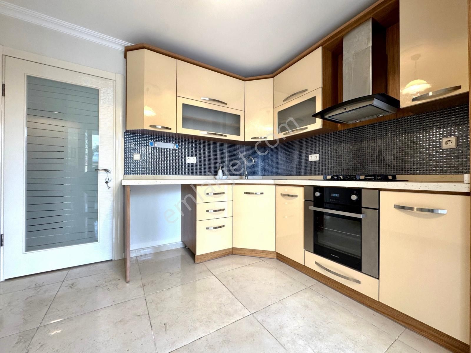 🏡 Referans'tan Sarıkız'da Ebevenyn Banyolu Ön Cephe Yapılı 2+1 Dair - Görsel 3