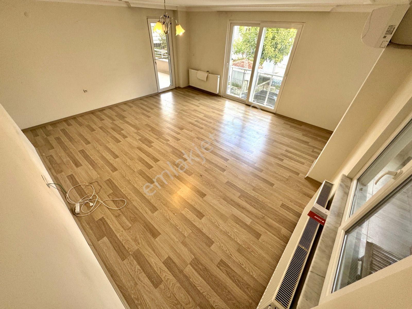 🏡 Referans'tan Sarıkız'da Ebevenyn Banyolu Ön Cephe Yapılı 2+1 Dair - Görsel 18