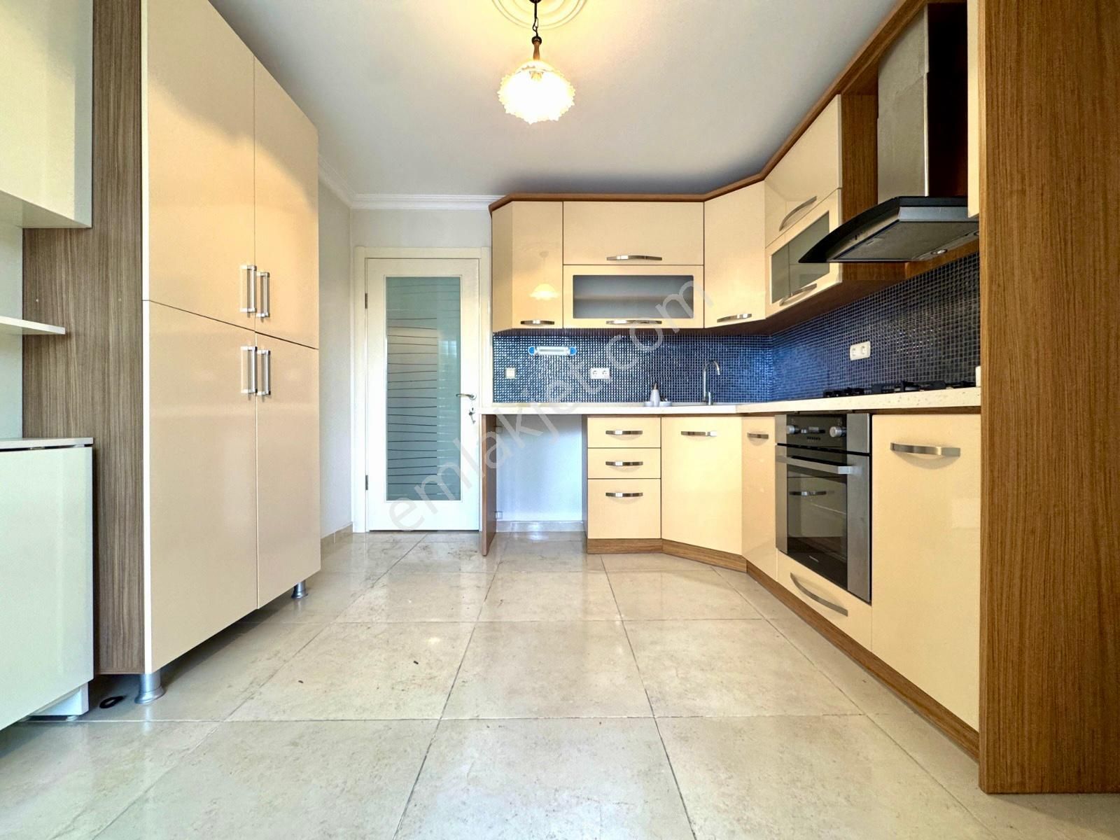 🏡 Referans'tan Sarıkız'da Ebevenyn Banyolu Ön Cephe Yapılı 2+1 Dair - Görsel 4