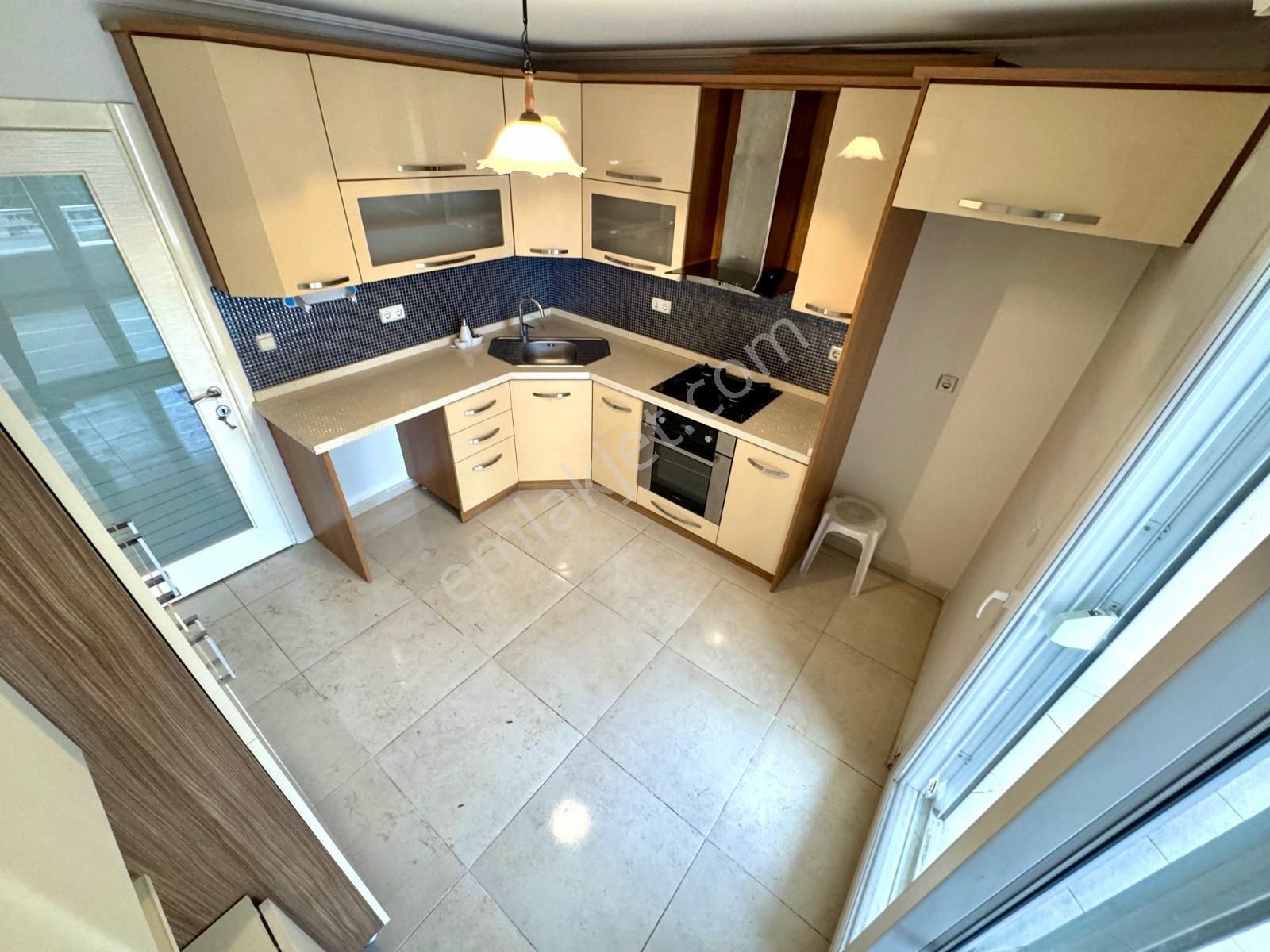 🏡 Referans'tan Sarıkız'da Ebevenyn Banyolu Ön Cephe Yapılı 2+1 Dair - Görsel 5