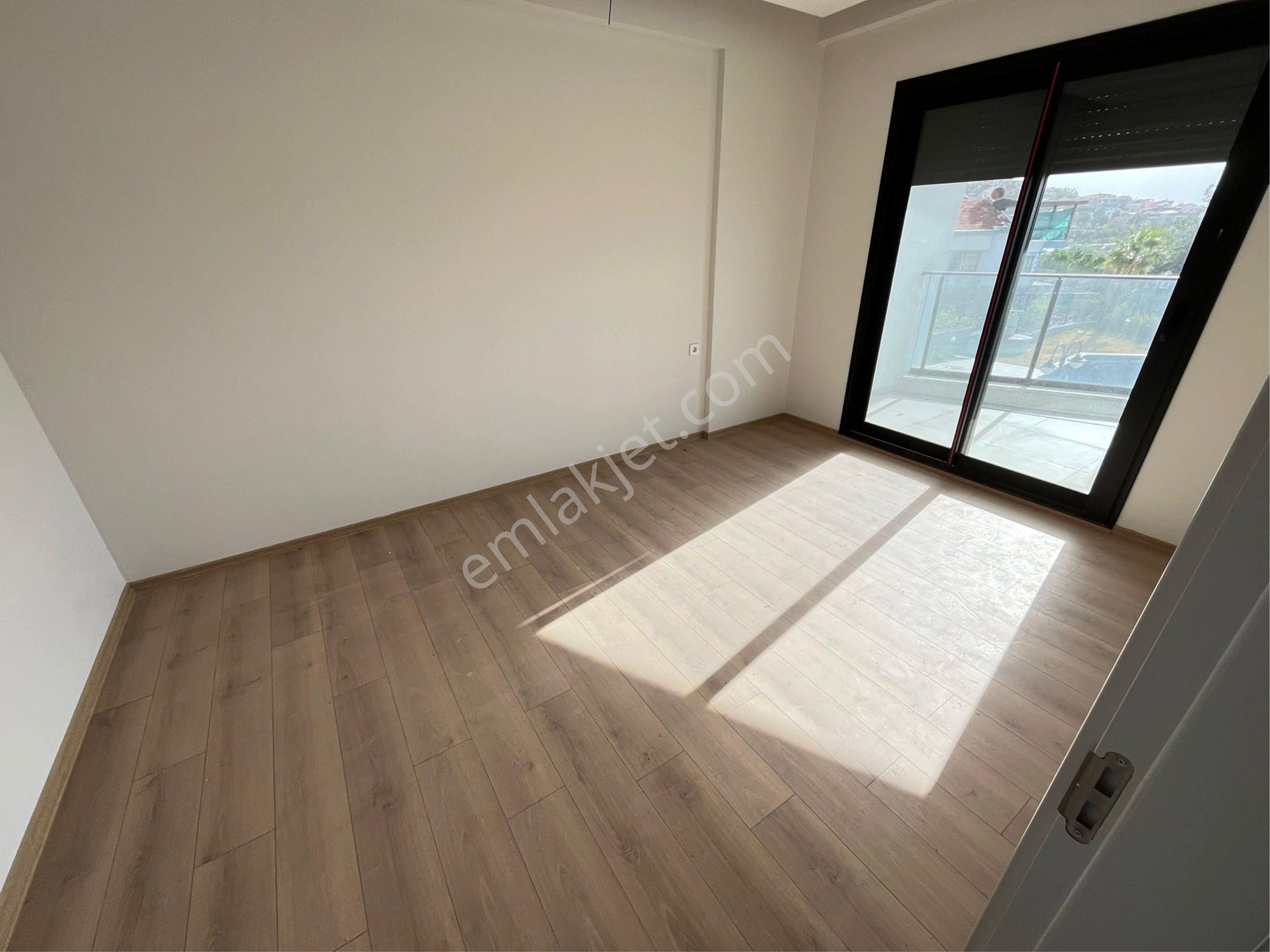 Kuşadasın Da Sıfır Deniz Manzaralı Havuzlu 1 Artı 1 Daire - Görsel 26