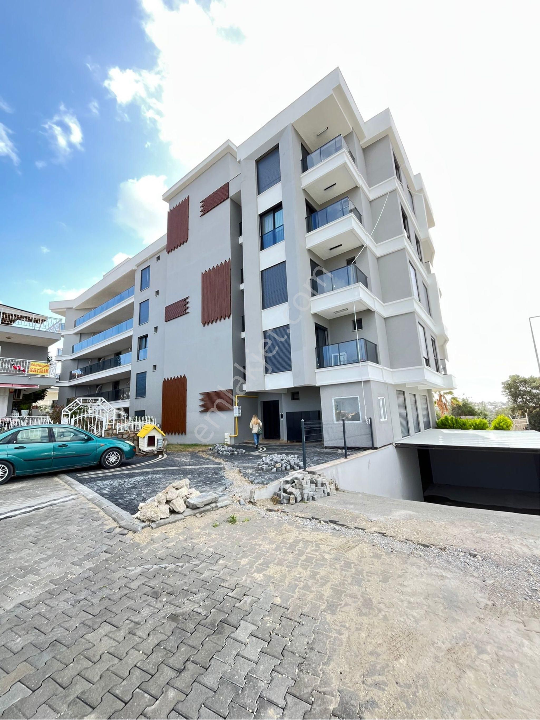 Kuşadasın Da Sıfır Deniz Manzaralı Havuzlu 1 Artı 1 Daire - Görsel 10