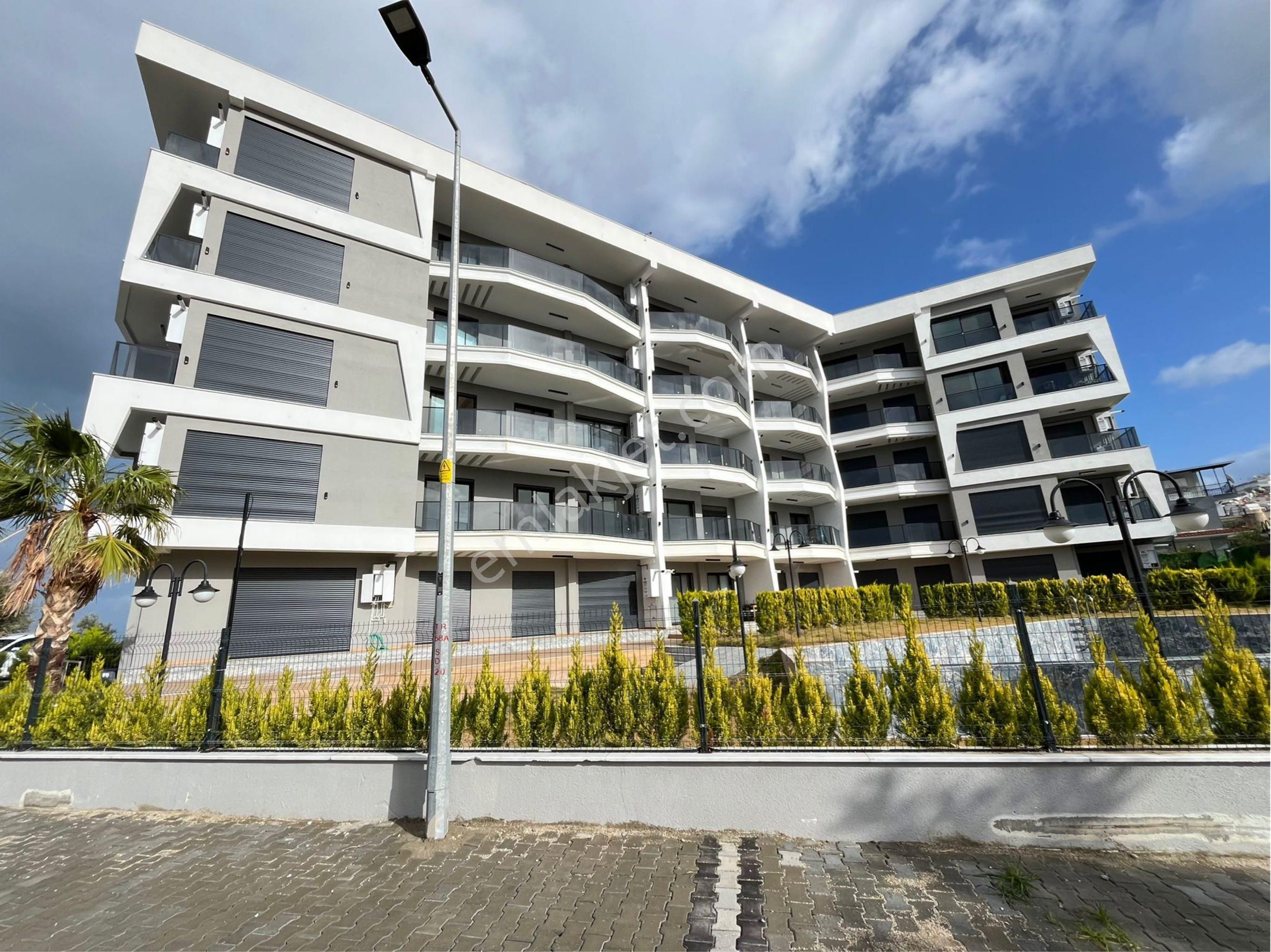 Kuşadasın Da Sıfır Deniz Manzaralı Havuzlu 1 Artı 1 Daire - Görsel 19